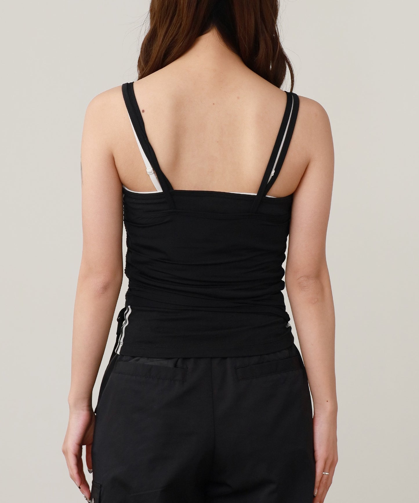 adidas / トレフォイルロゴ ダブルレイヤータンクトップ