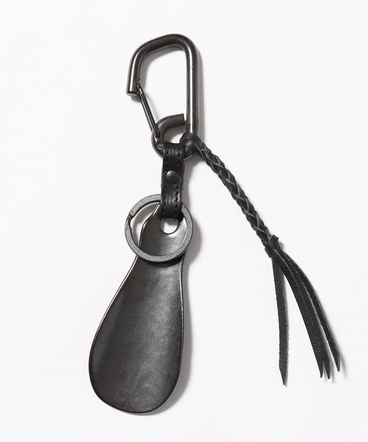 MR.OLIVE / OLISHED STEER LEATHER / BRASS SHOE HORN KEY RING