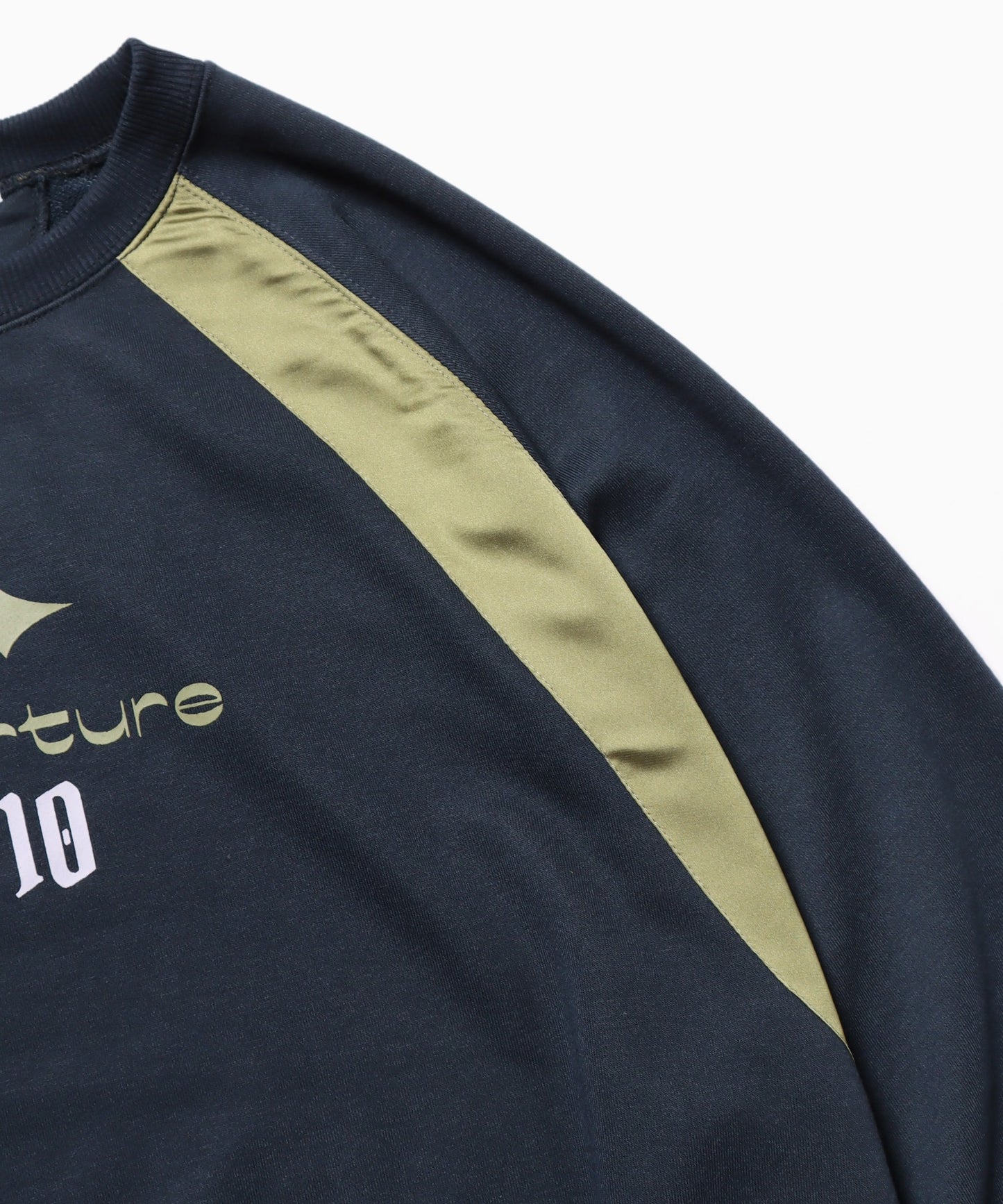 FREE MAX×陽世 Raglan Sleeve Switcing Crew