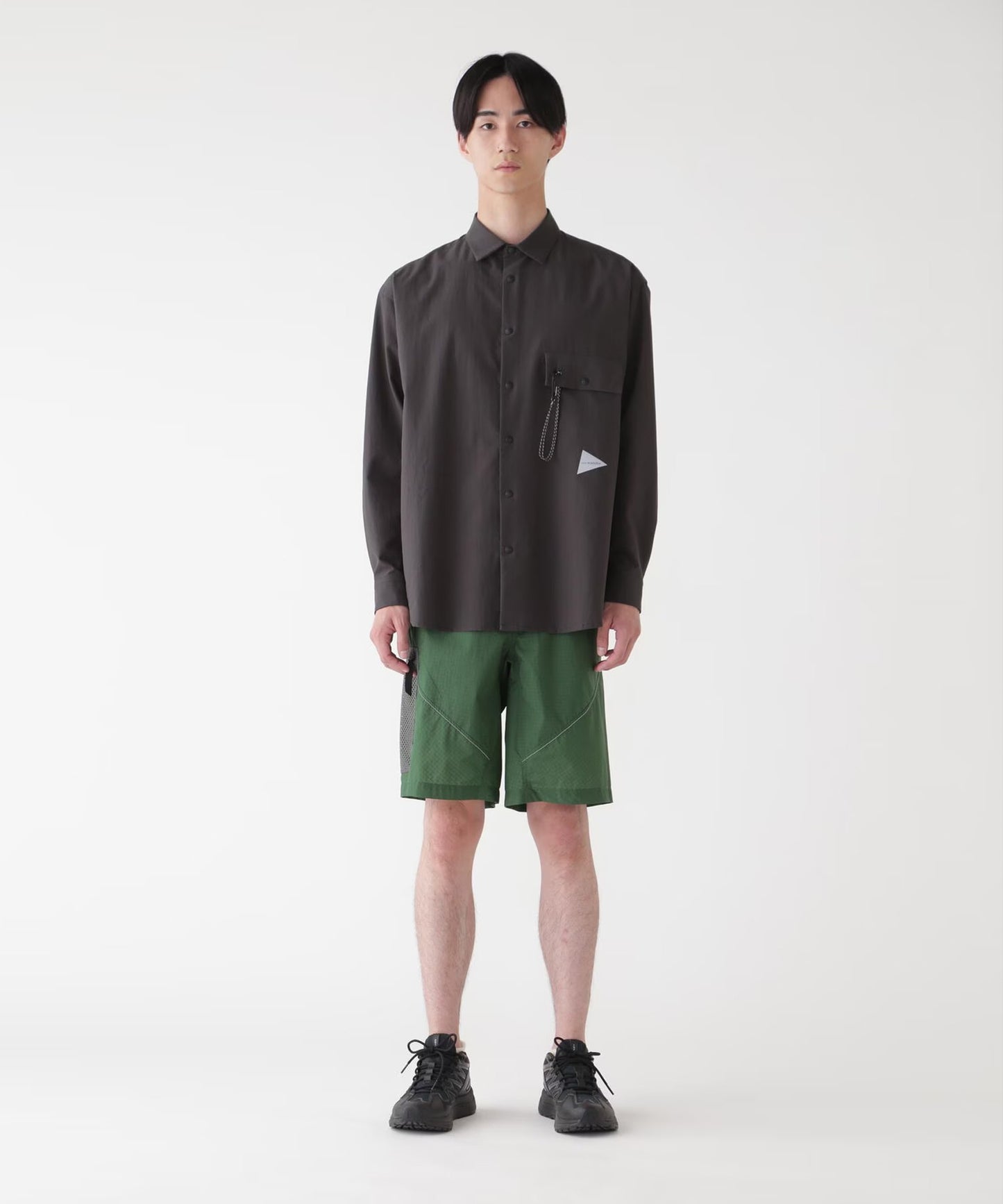 and wander / breath rip short pants