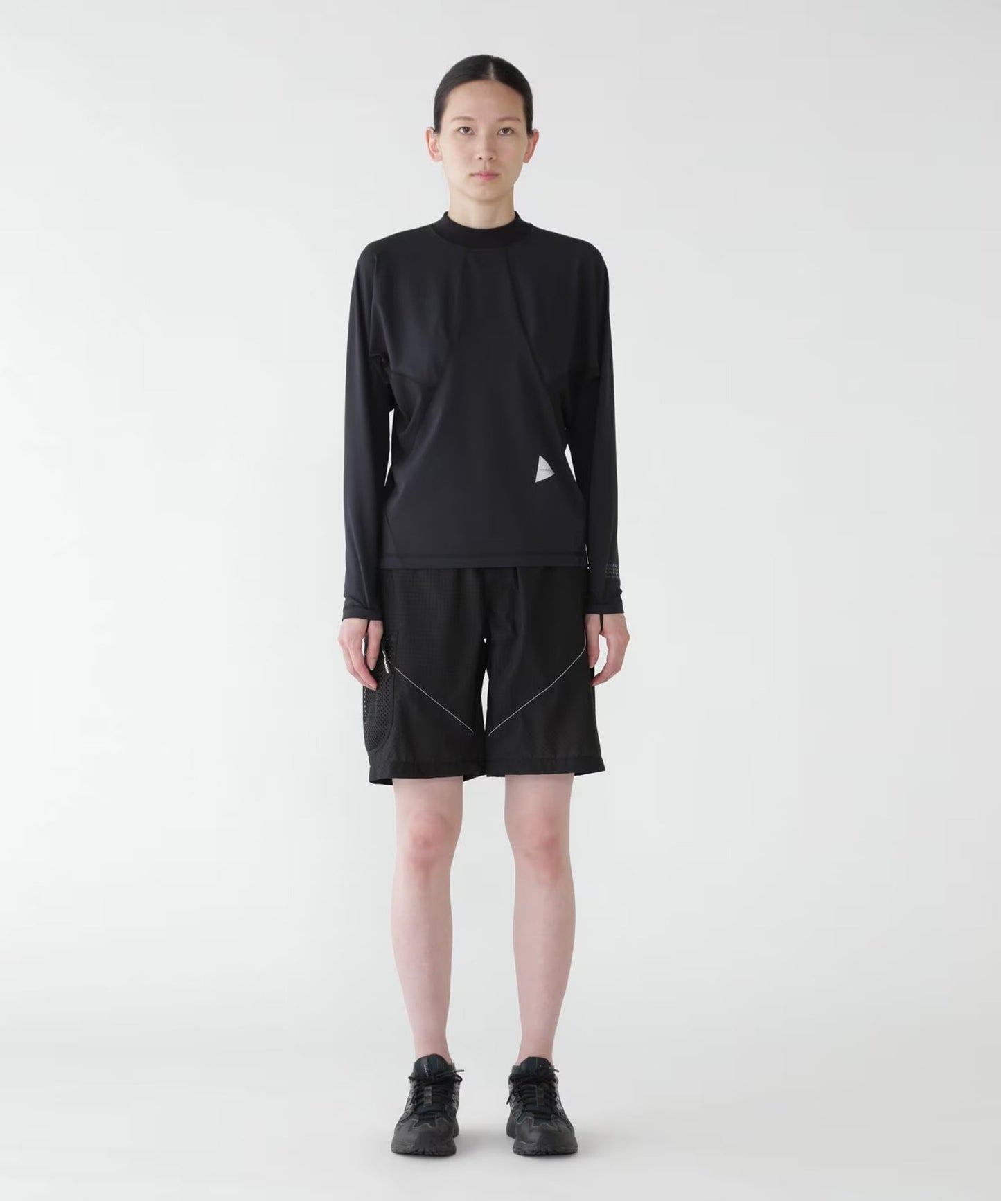 and wander / breath rip short pants