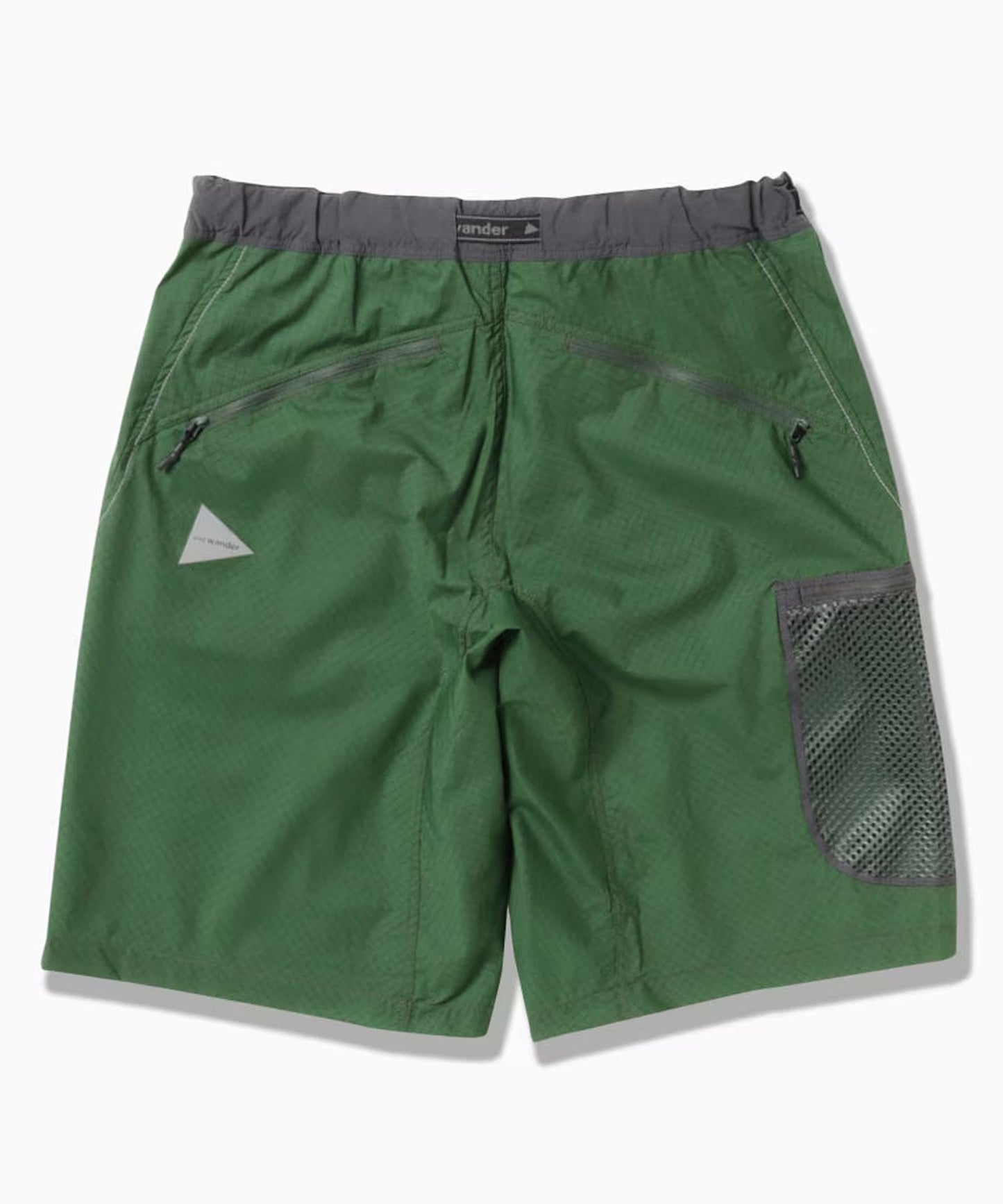 and wander / breath rip short pants