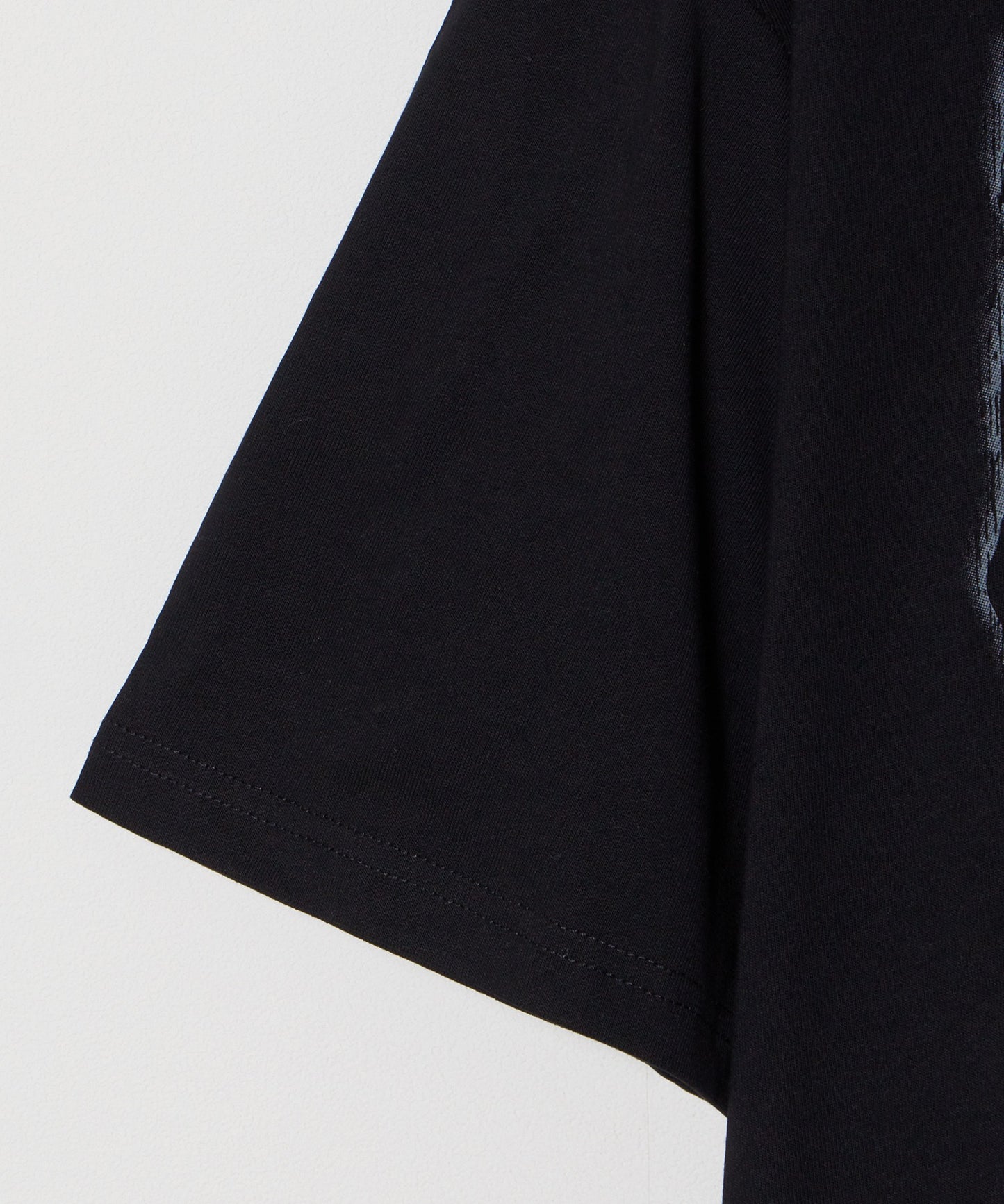 Theater code / dragon print tee shirt