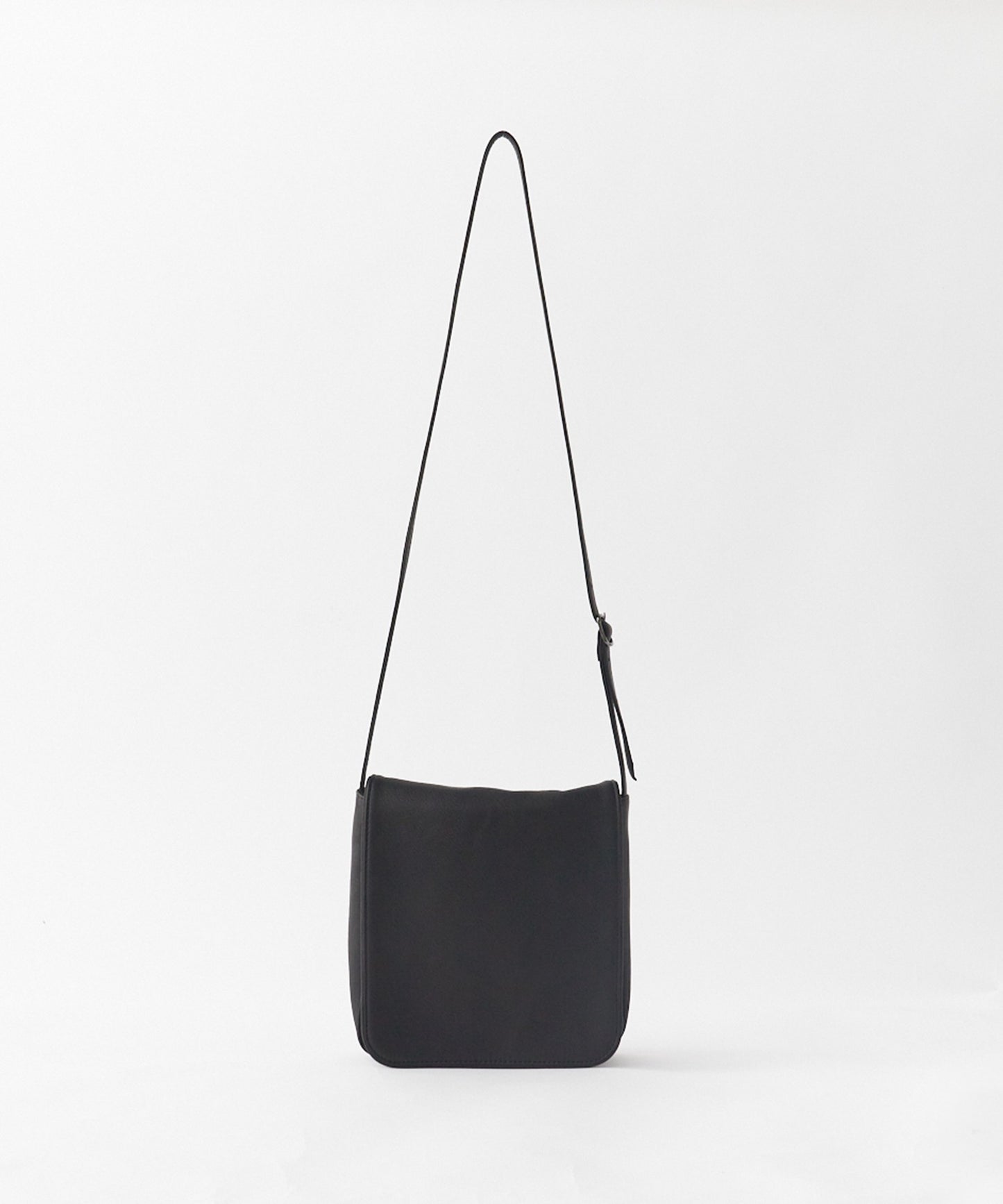 MR.OLIVE / WATER PROOF WASHABLE LEATHER / SMART MAIL BAG