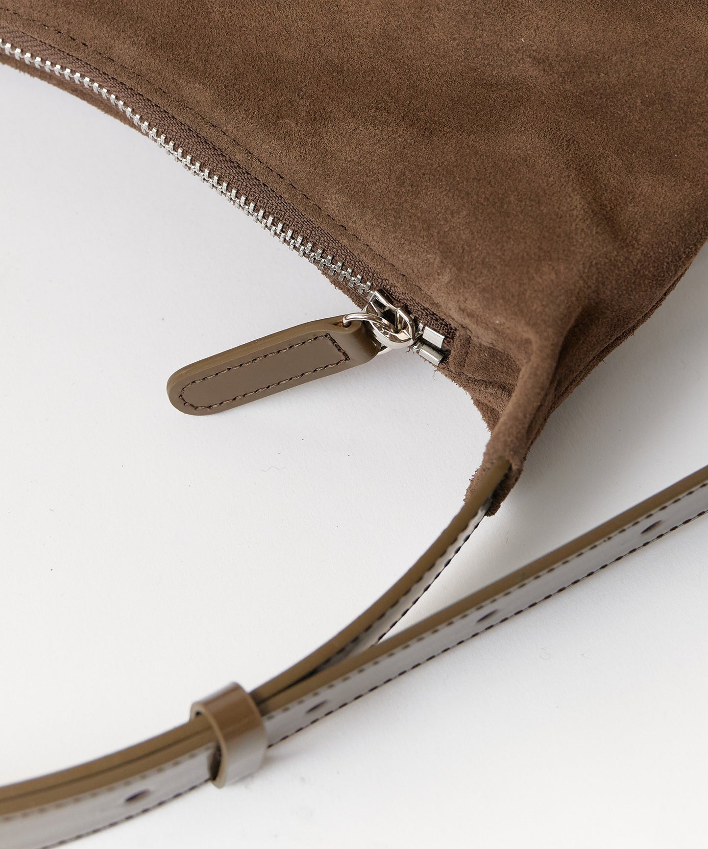 NOTHING WRITTEN /HT SUEDE SHOULDER BAG
