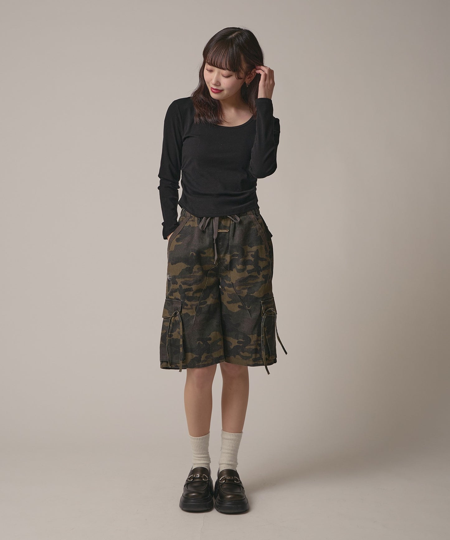 AO.2 / Side Gather Lace Tops