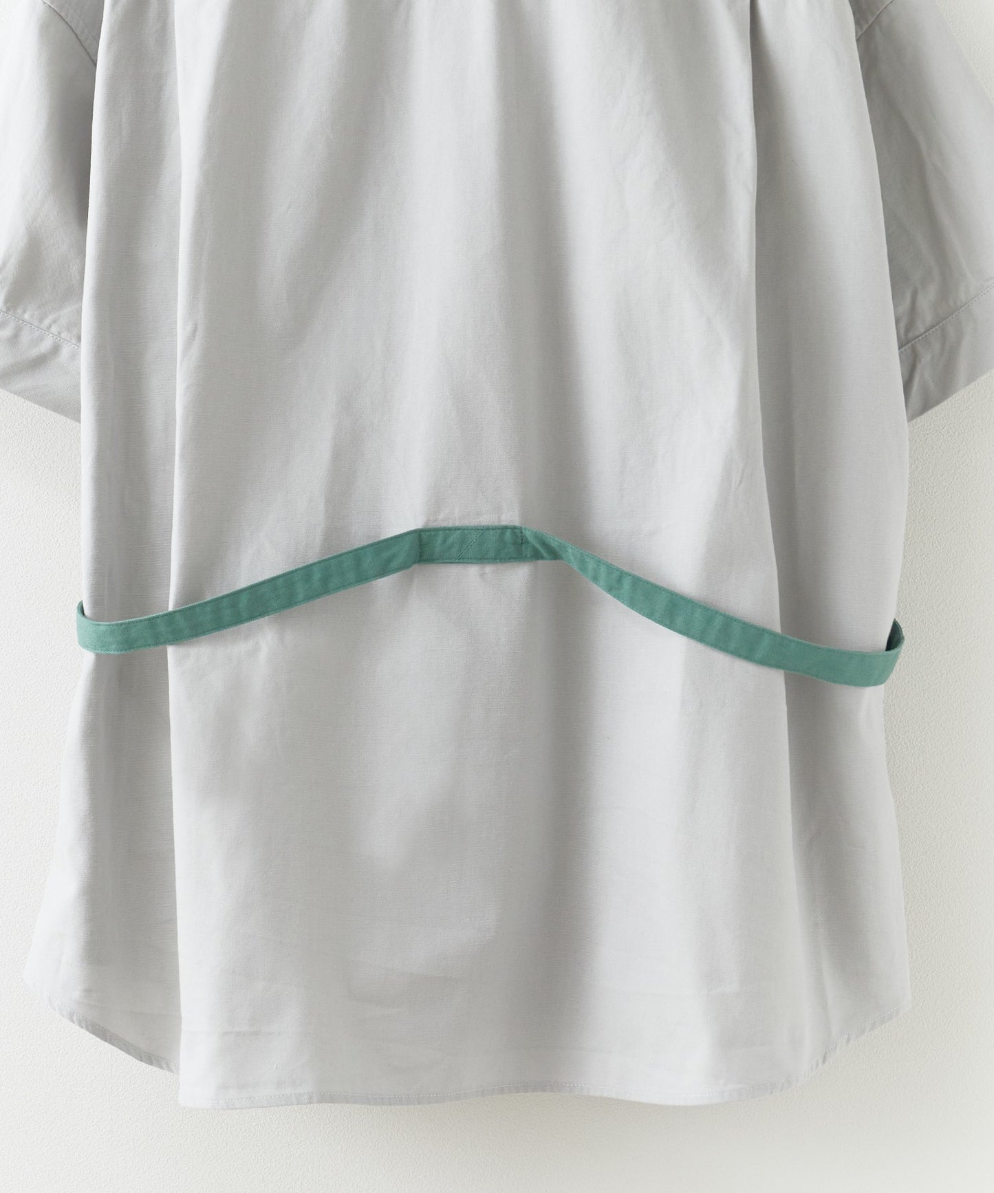 FACETASMxNicolai Bergmann / BELTED SHIRT