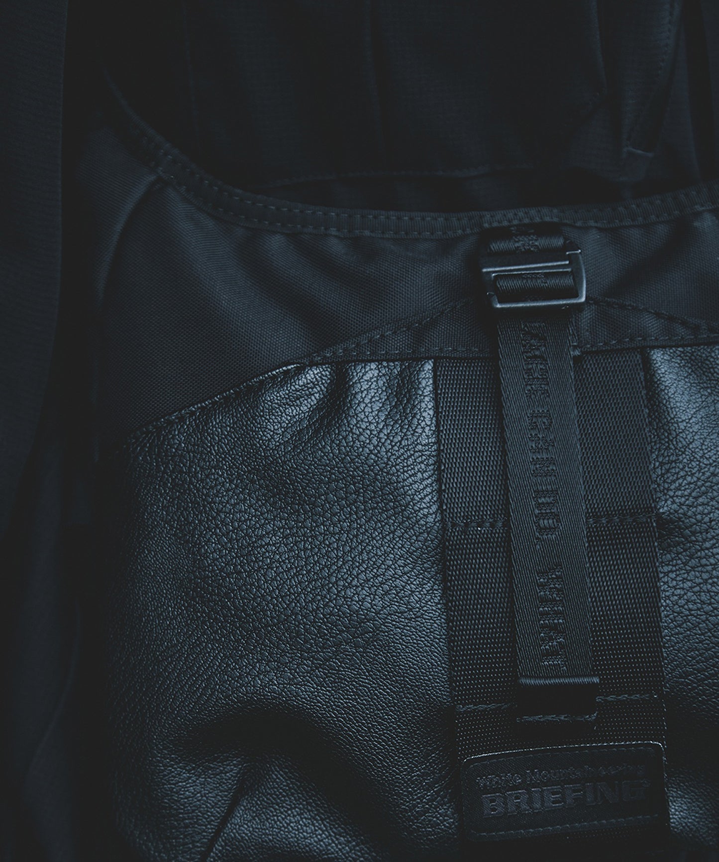White Mountaineering×BRIEFING / DAILY SACOCHE