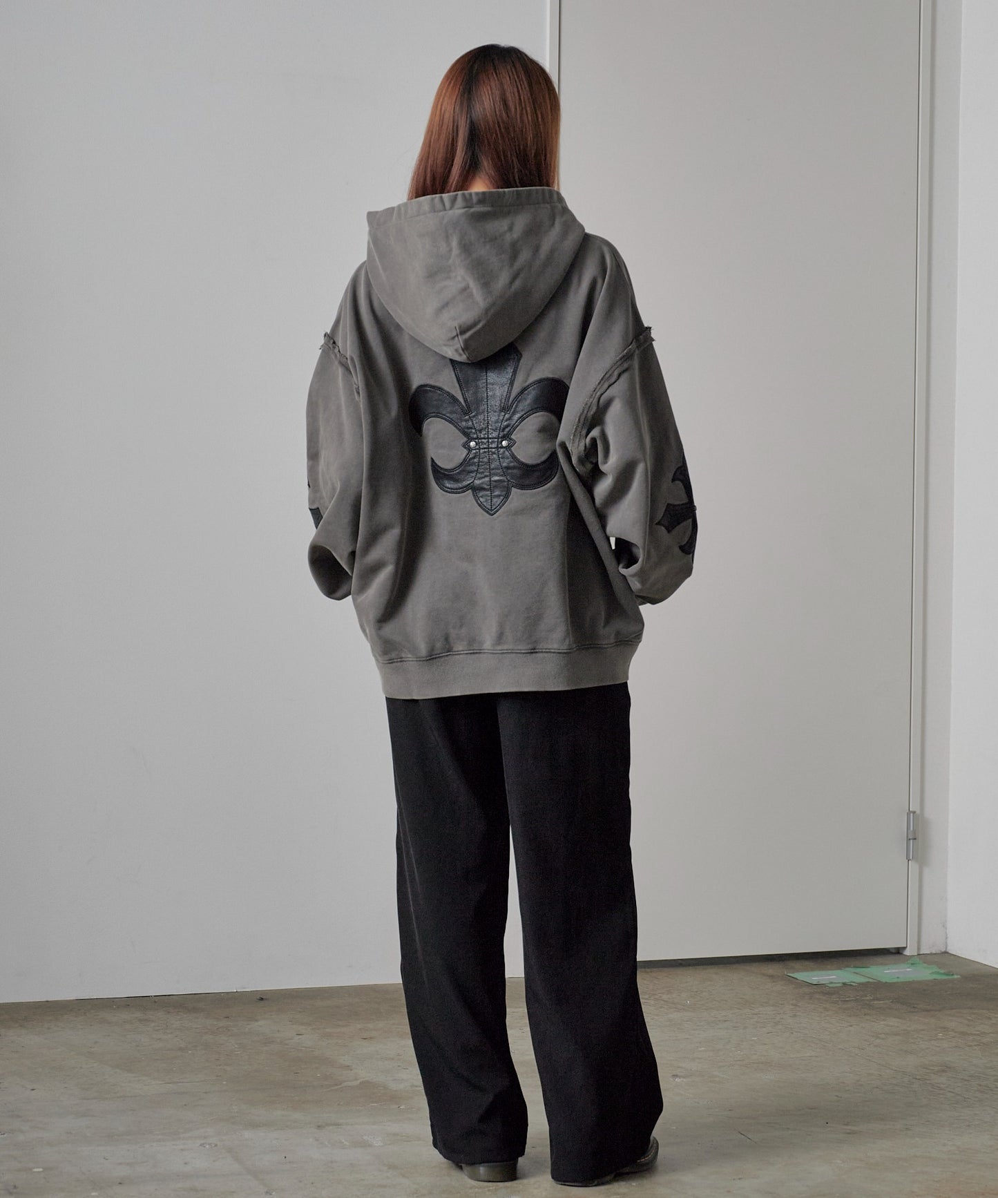 SUPPLIER/サプライヤー Fleur Leather Patch hoodie
