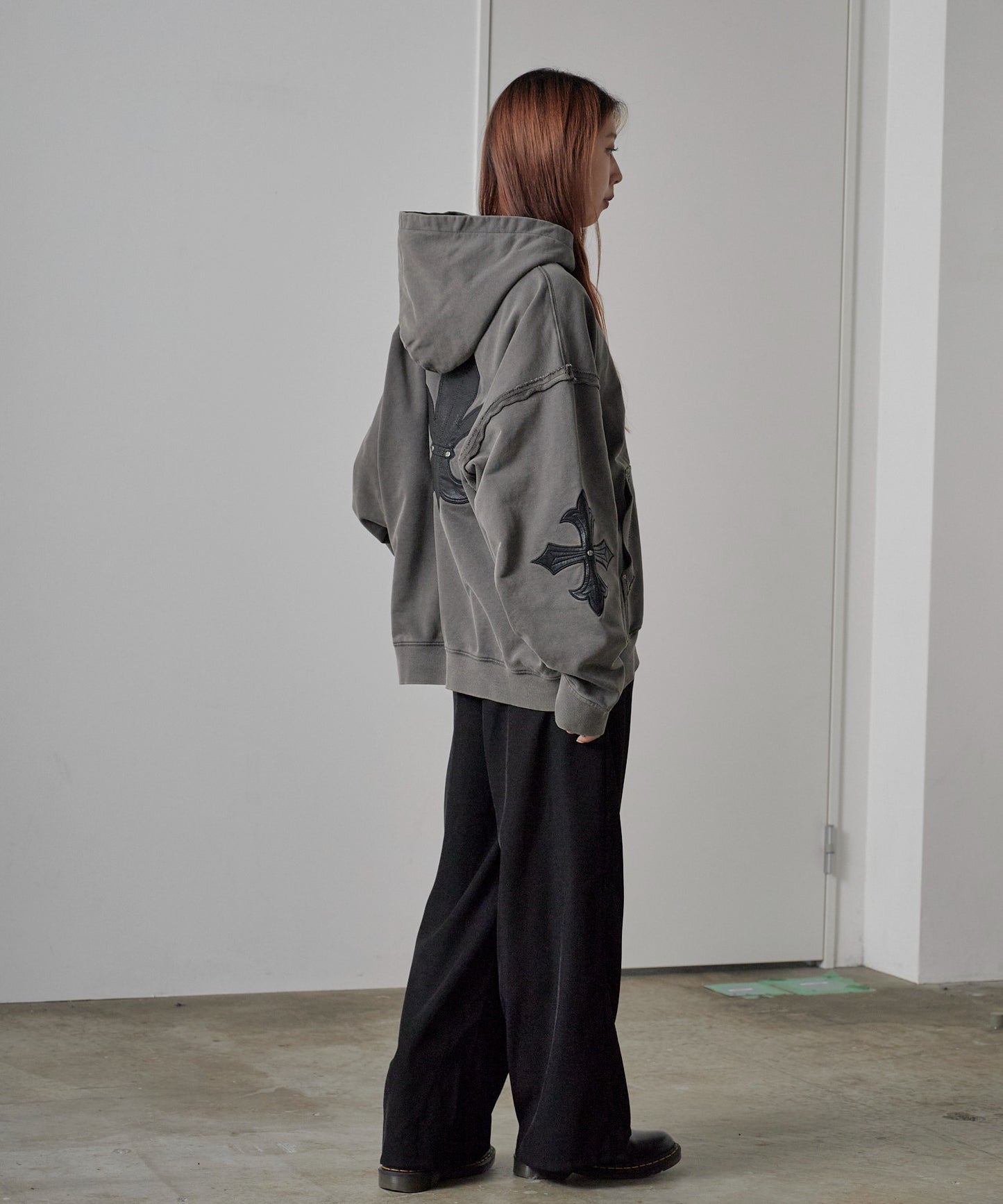 SUPPLIER/サプライヤー Fleur Leather Patch hoodie