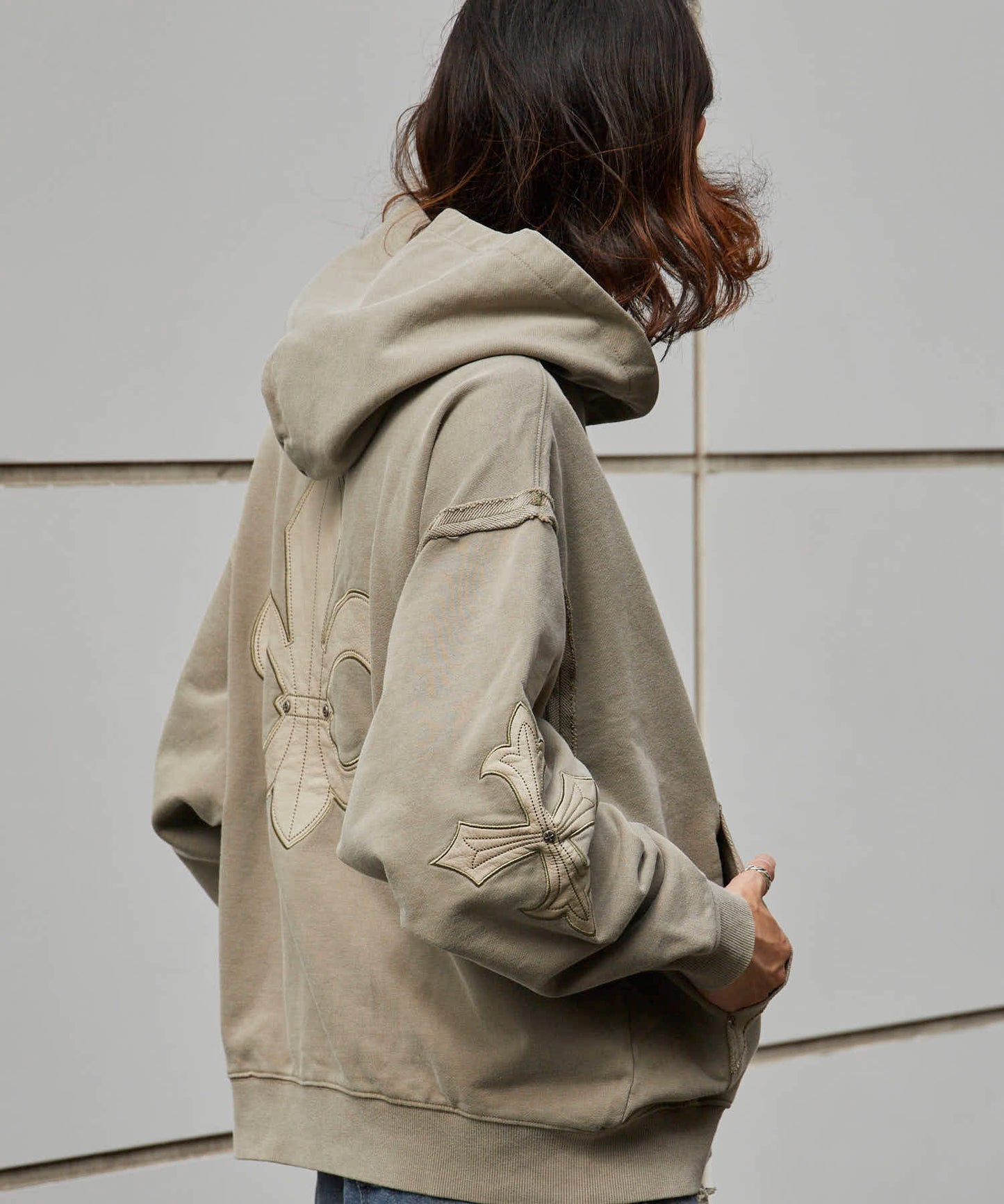 SUPPLIER/サプライヤー Fleur Leather Patch hoodie