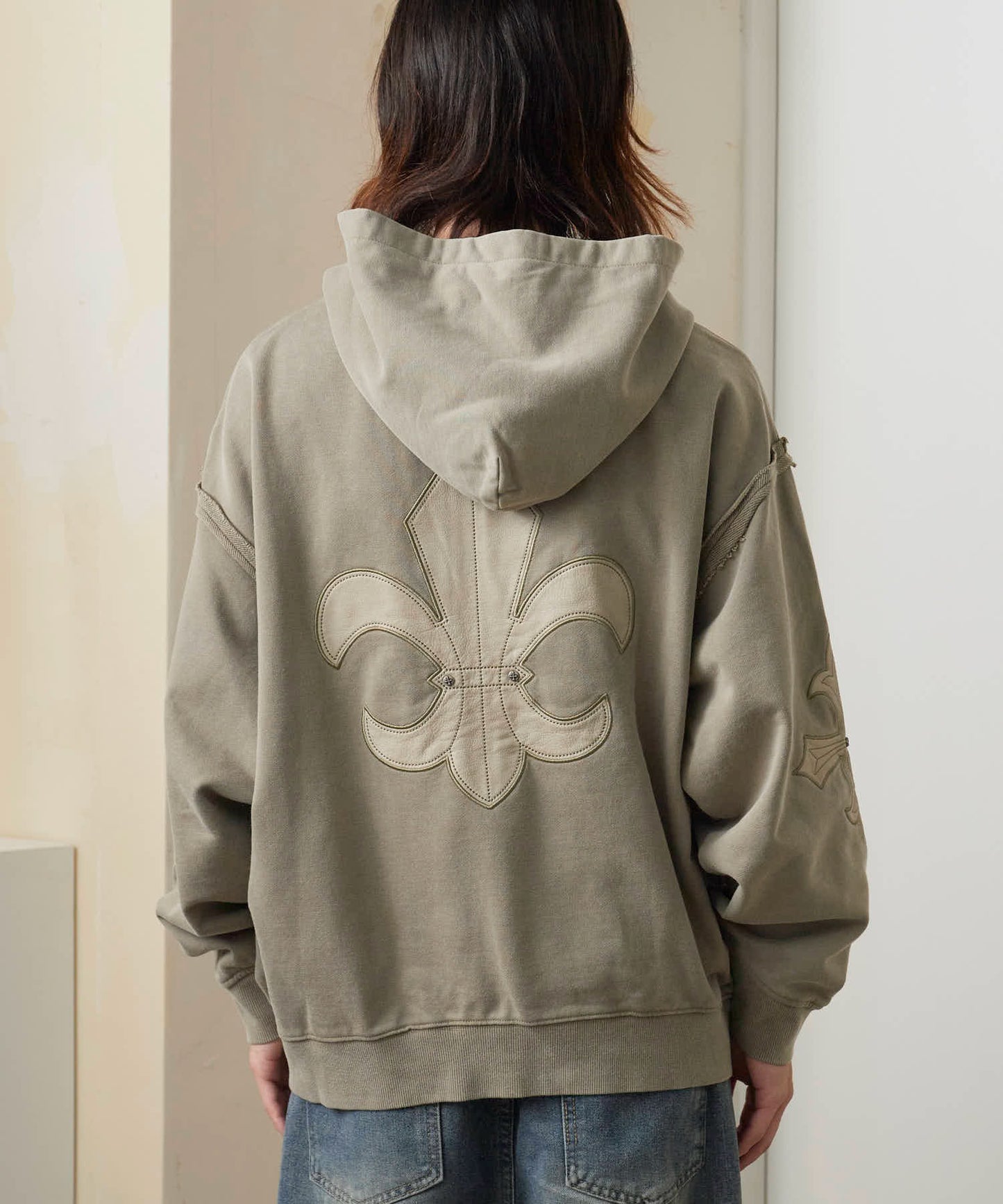 SUPPLIER/サプライヤー Fleur Leather Patch hoodie