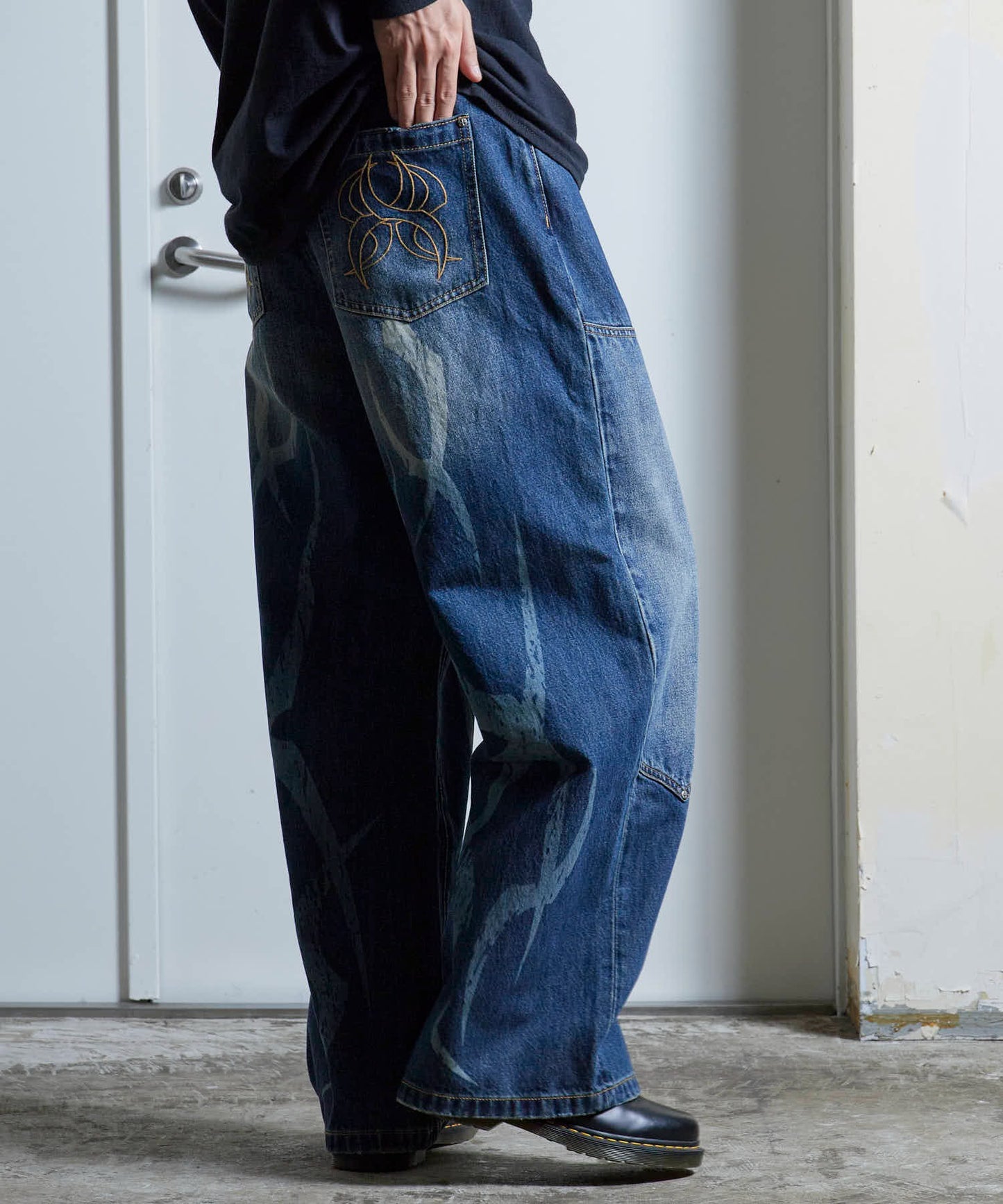 SUPPLIER / Vintage Wash Tribal Double Knee Baggy Jeans