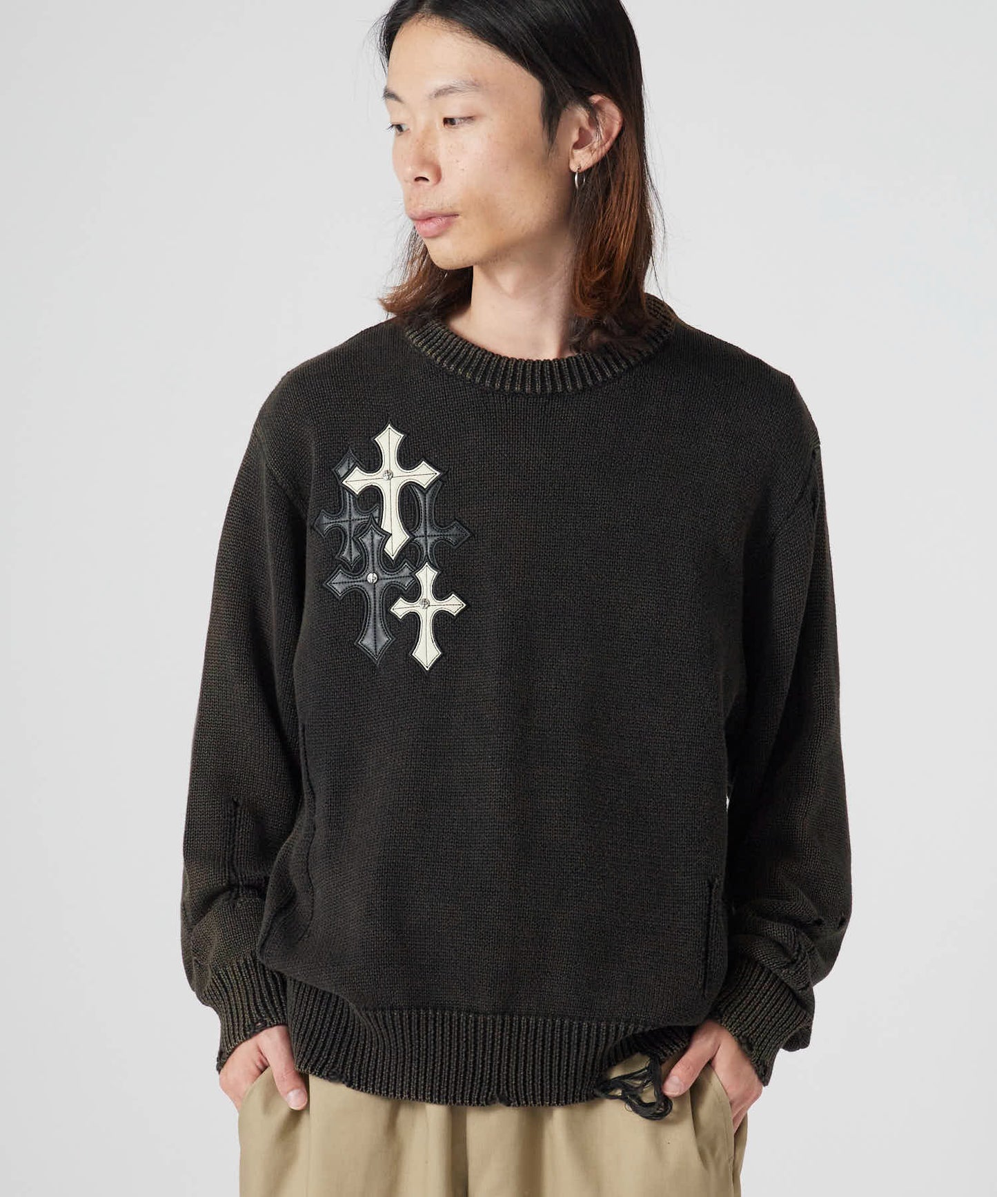 SUPPLIER / Dietressed Multiple Cross Leather patch Crew Knit