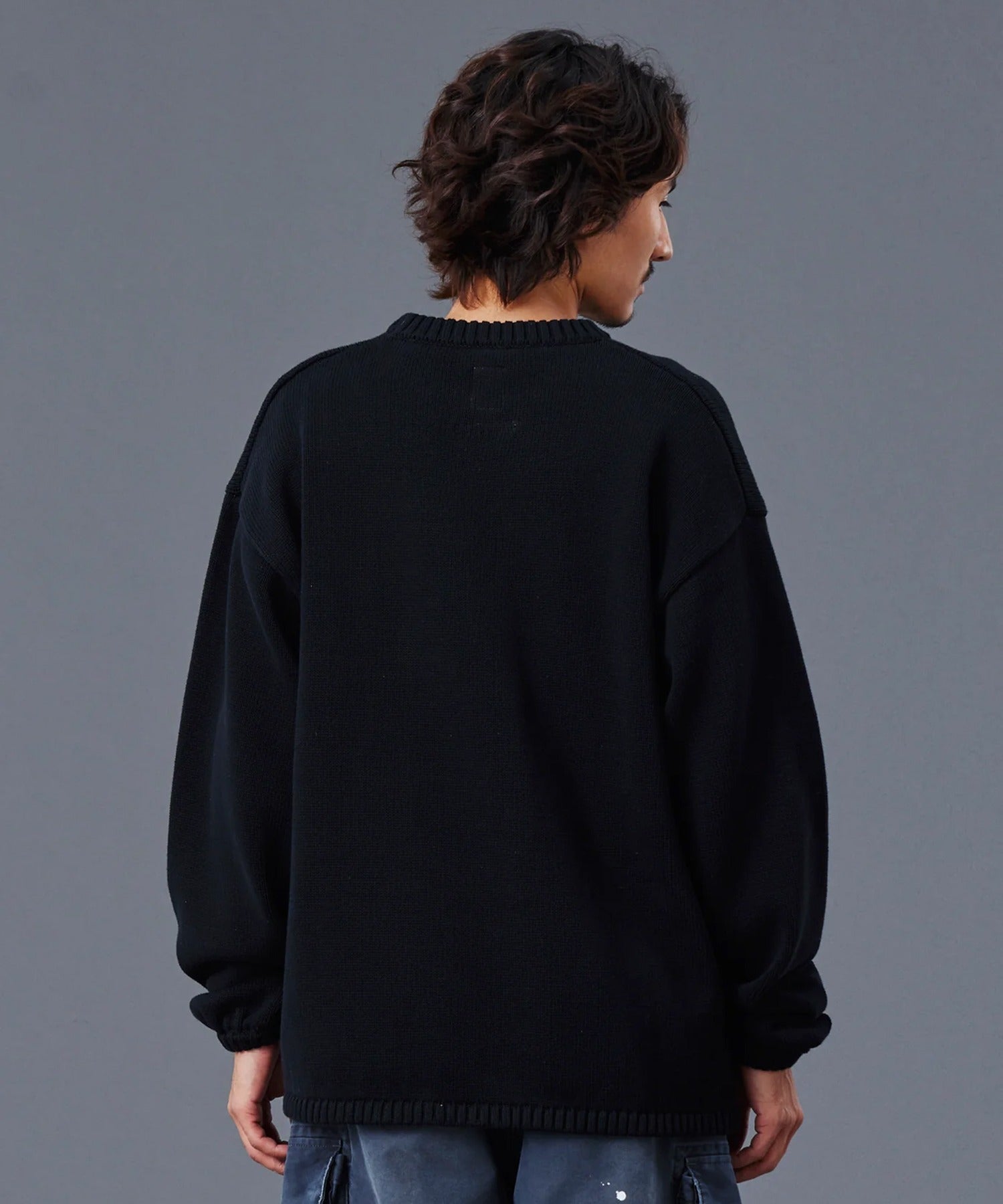 Liberaiders / WOVEN LOGO KNIT SWEATER