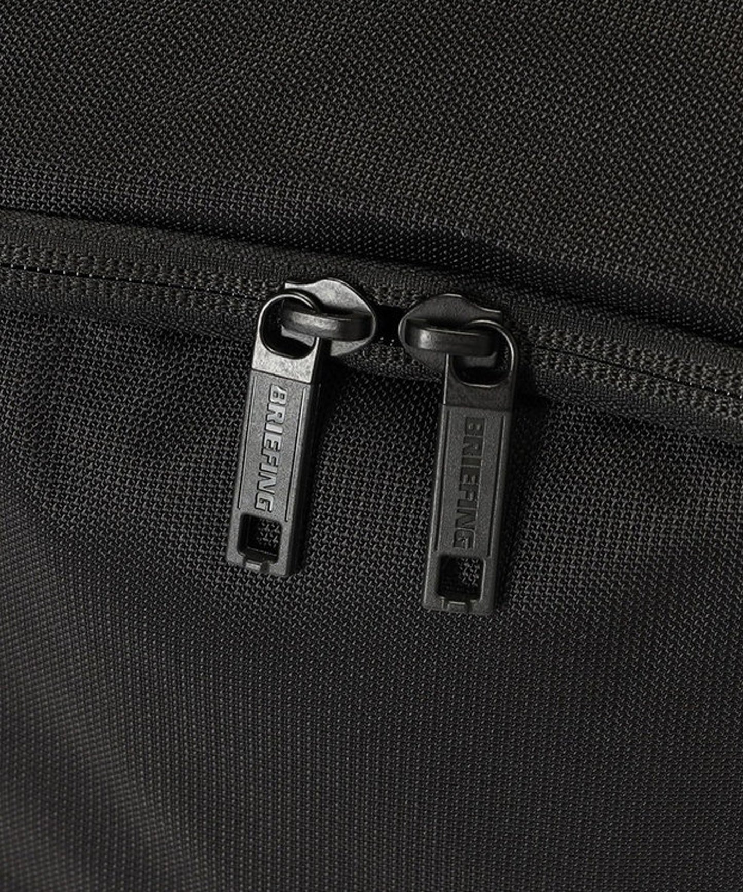 BRIEFING / MFC 2WAY PACK