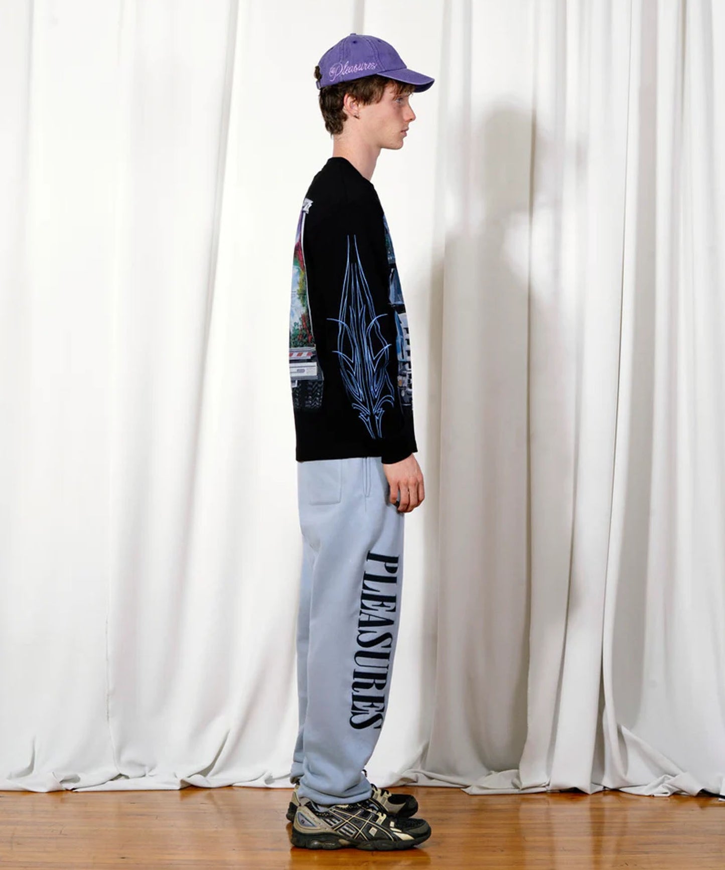 PLEASURES / SEMI HEAVYWEIGHT LONG SLEEVE