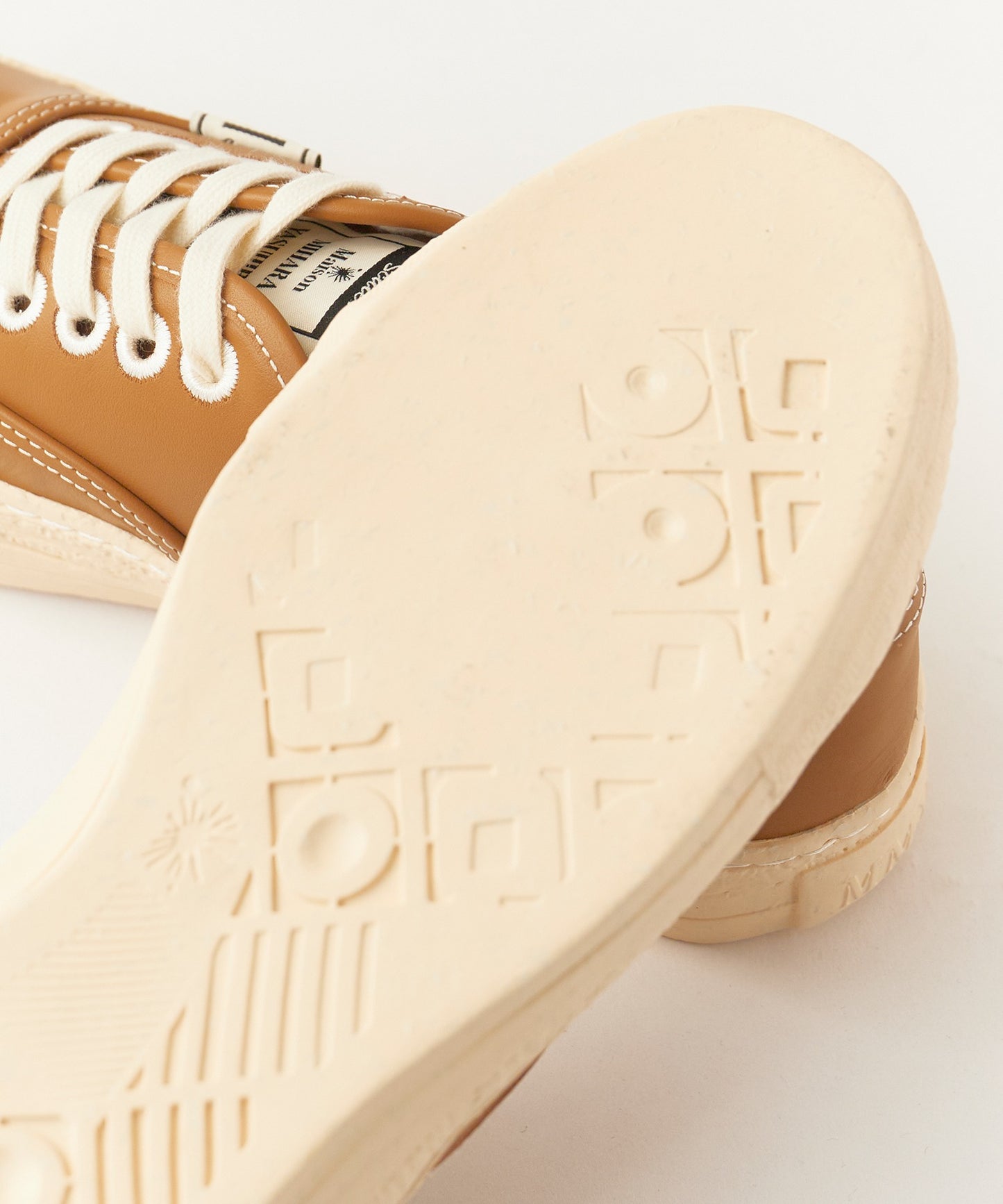 General Scale. Maison MIHARA YASUHIRO / KIEFER Leather Low-Top Sneakers