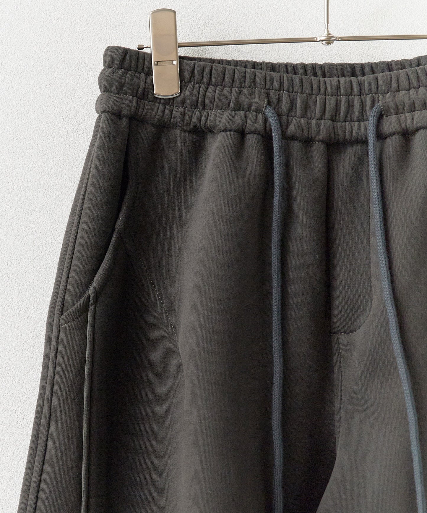 ALL RUNS / カーブシルエット イージースウェットパンツ