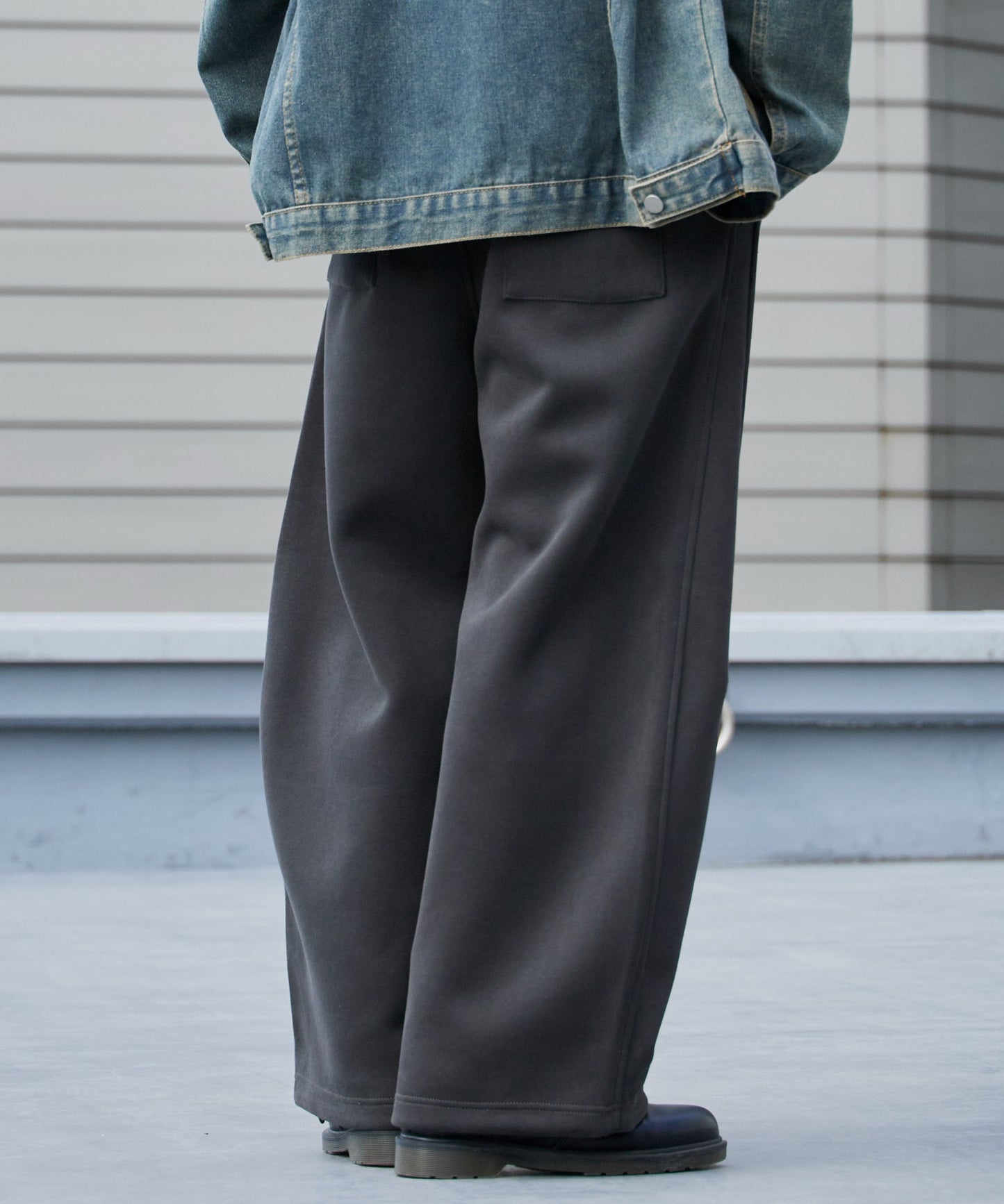 ALL RUNS / カーブシルエット イージースウェットパンツ