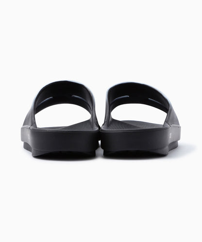and wander × OOFOS / OOahh recovery sandal