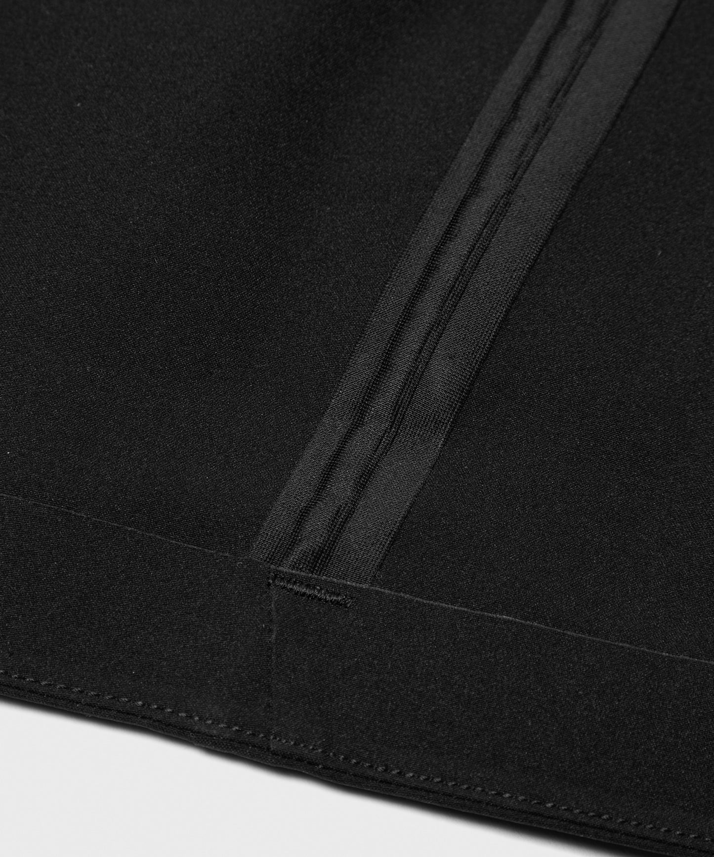 DESCENTE ALLTERRAIN / SEAMLESS STRETCH BIG CARGO SHORTS