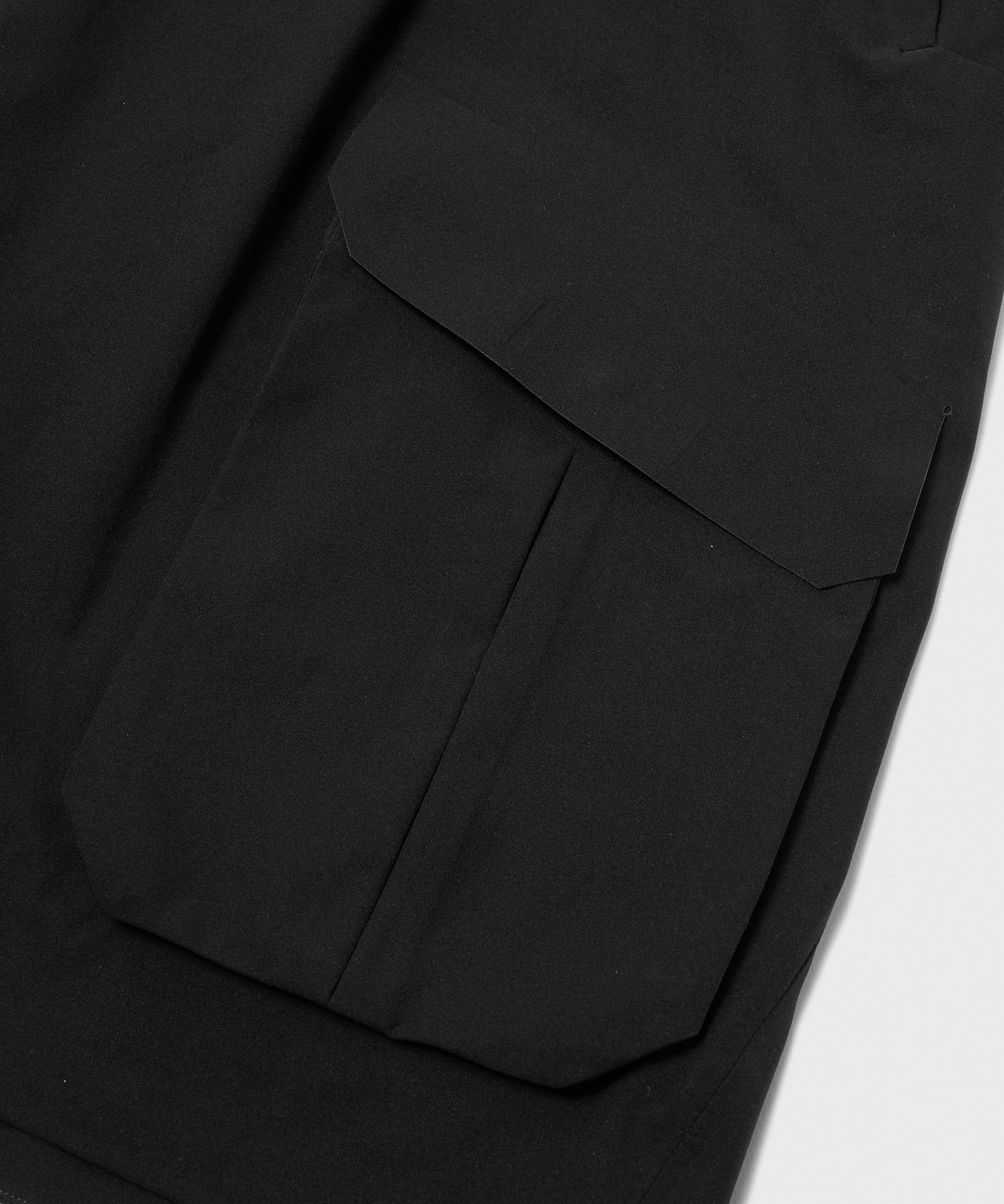 DESCENTE ALLTERRAIN / SEAMLESS STRETCH BIG CARGO SHORTS