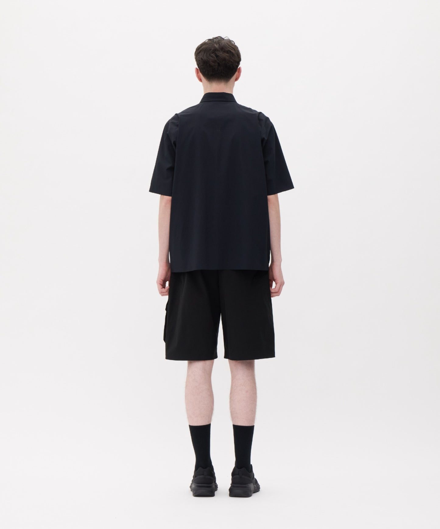 DESCENTE ALLTERRAIN / SEAMLESS STRETCH BIG CARGO SHORTS