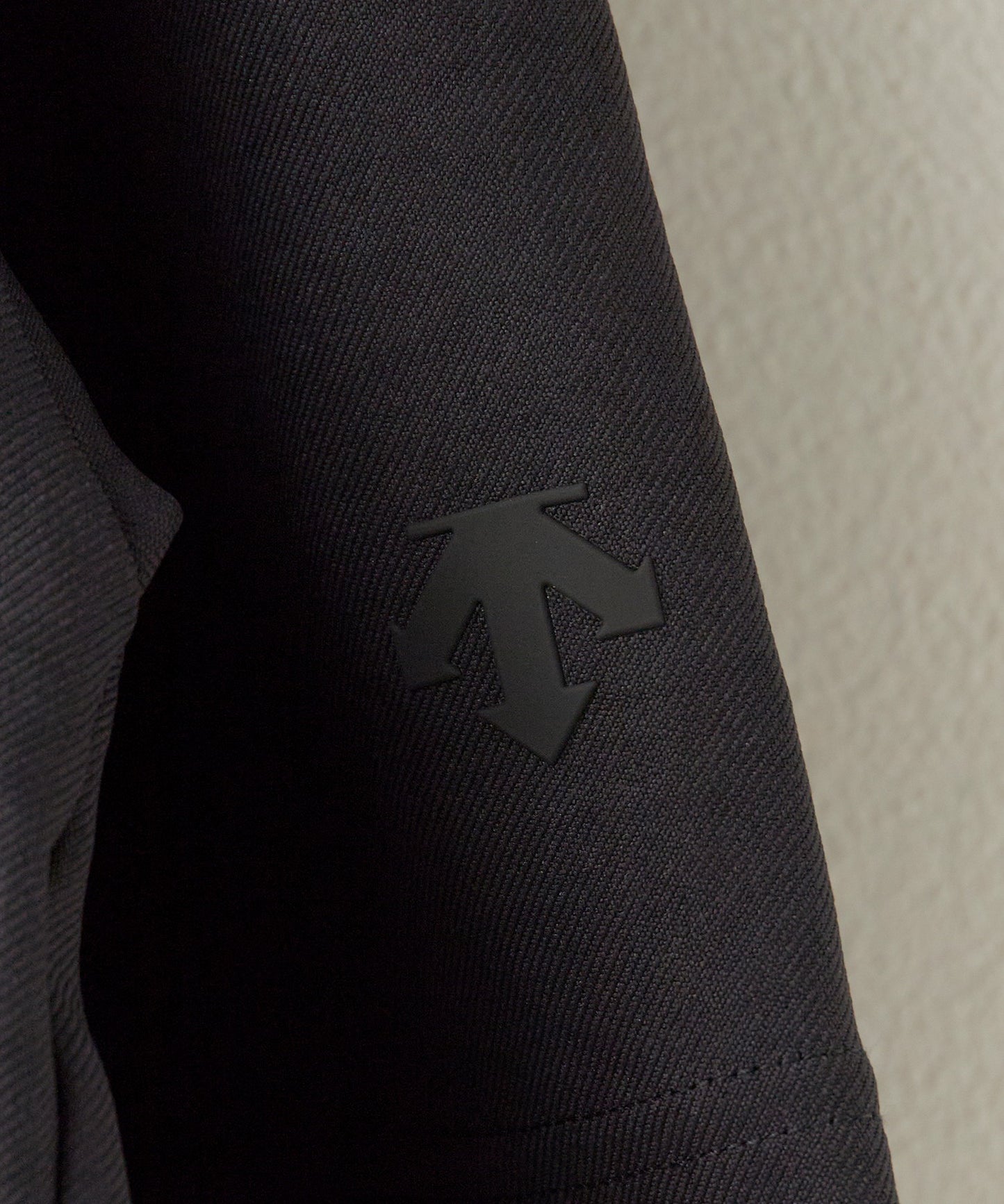 DESCENTE ALLTERRAIN / STRETCH TWILL H/S T-SHIRT