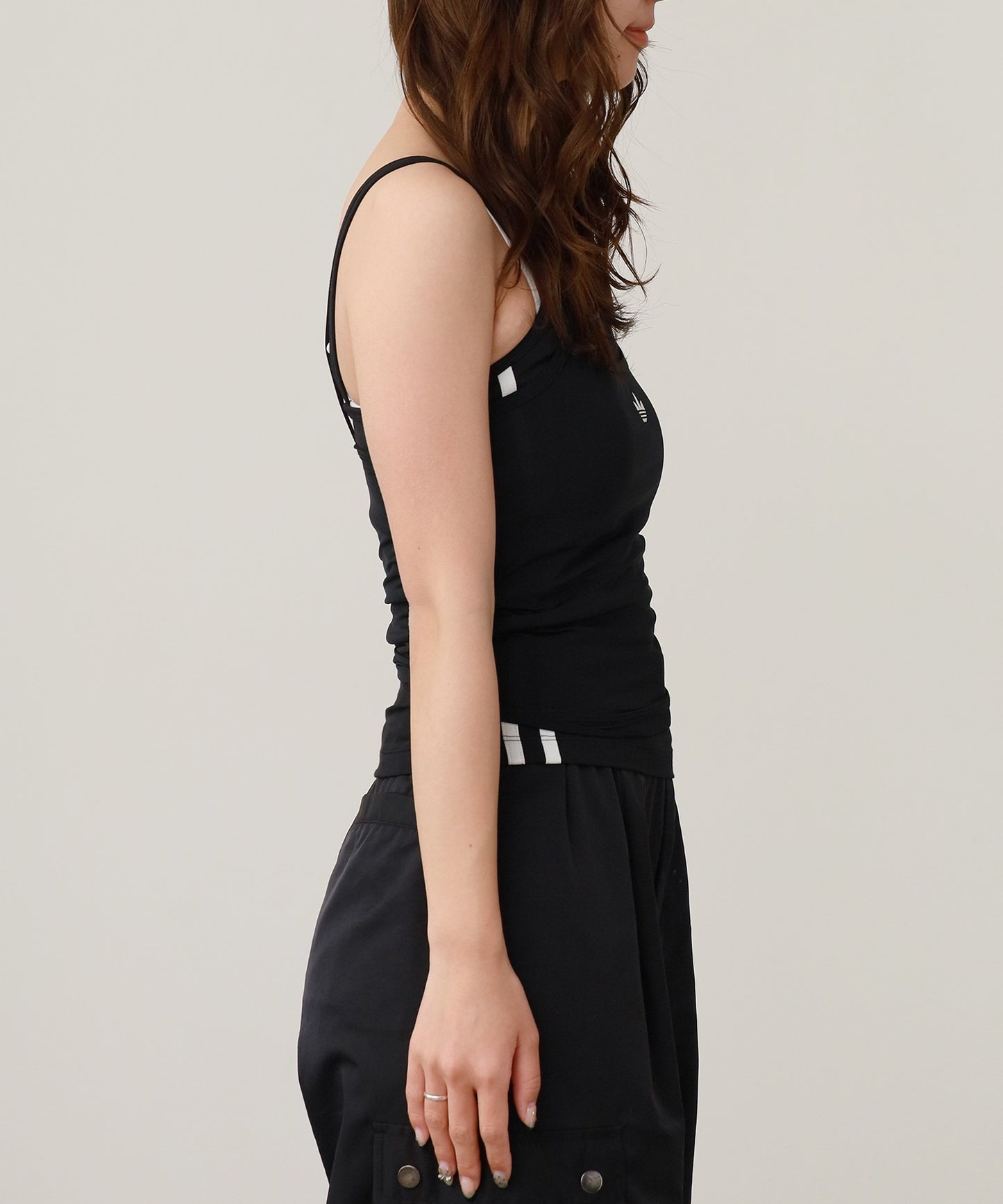 adidas / トレフォイルロゴ ダブルレイヤータンクトップ