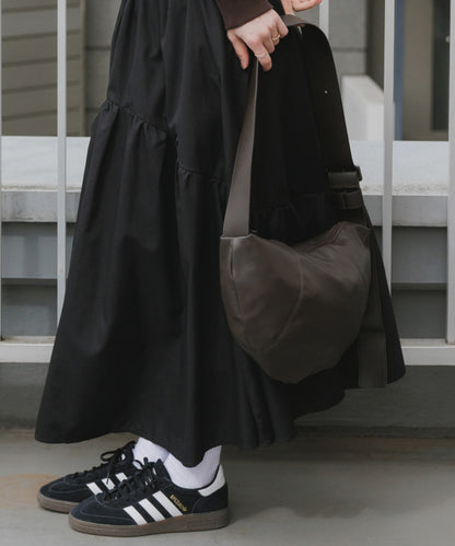 adidas / トレフォイルロゴ スポーティー ホーボーバッグ