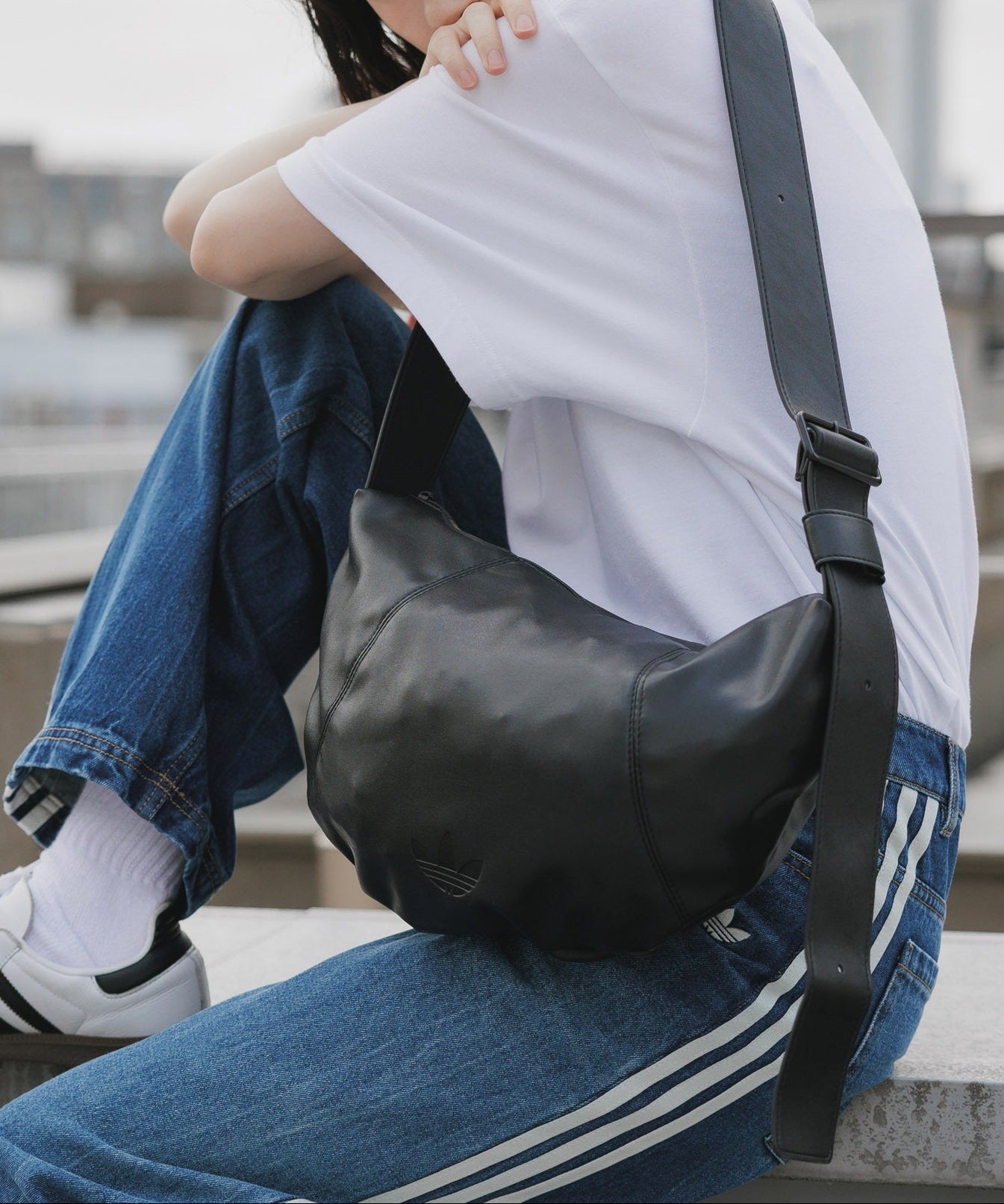 adidas / トレフォイルロゴ スポーティー ホーボーバッグ