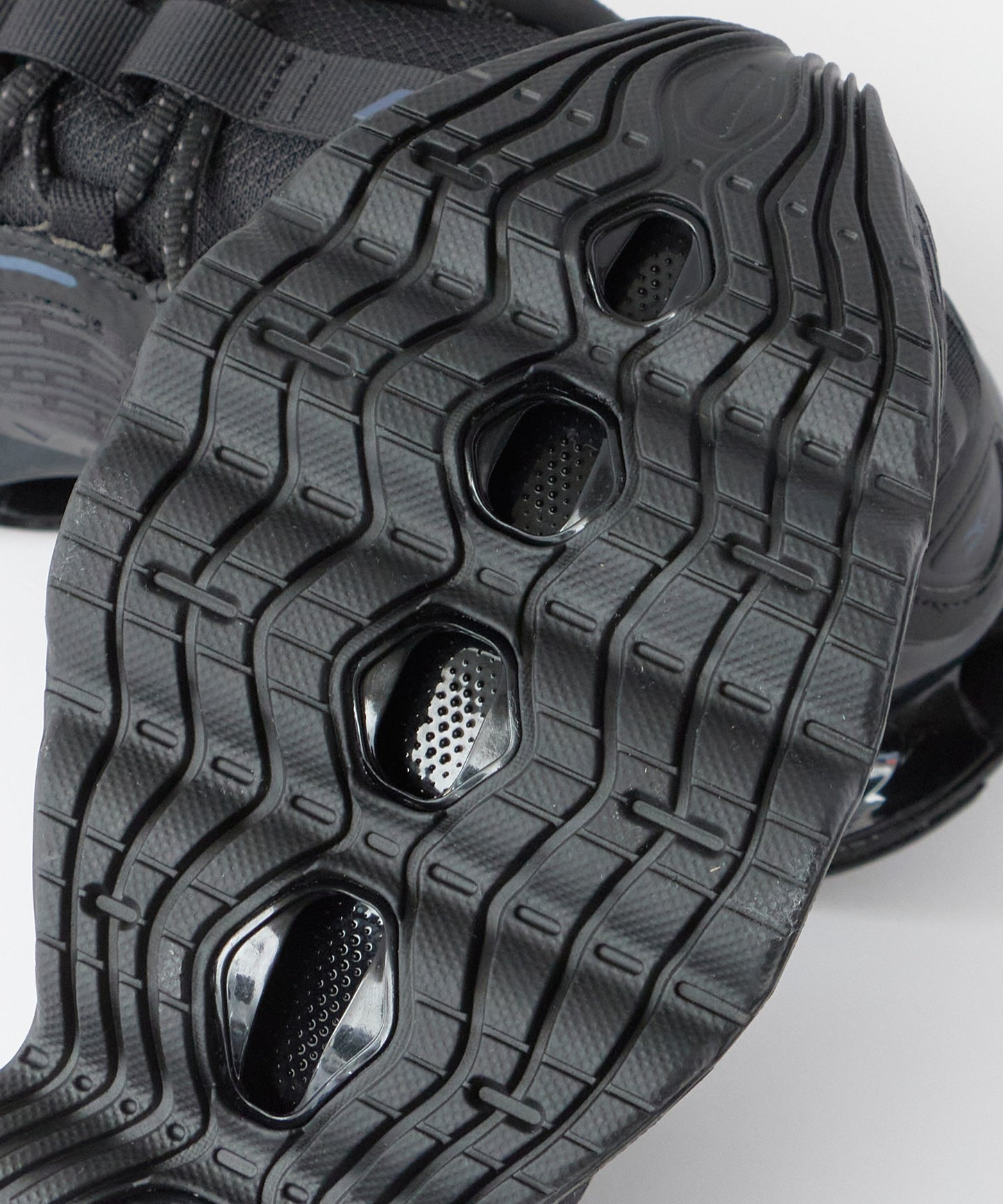 MIZUNO / WAVE PROPHECY 13.2