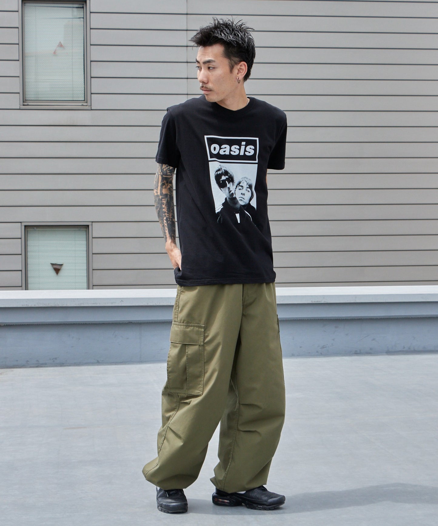 【予約販売】Oasis / オアシス プリントデザイン クルーネックＴシャツ メンズ バンドＴ （6月中旬頃発送予定)