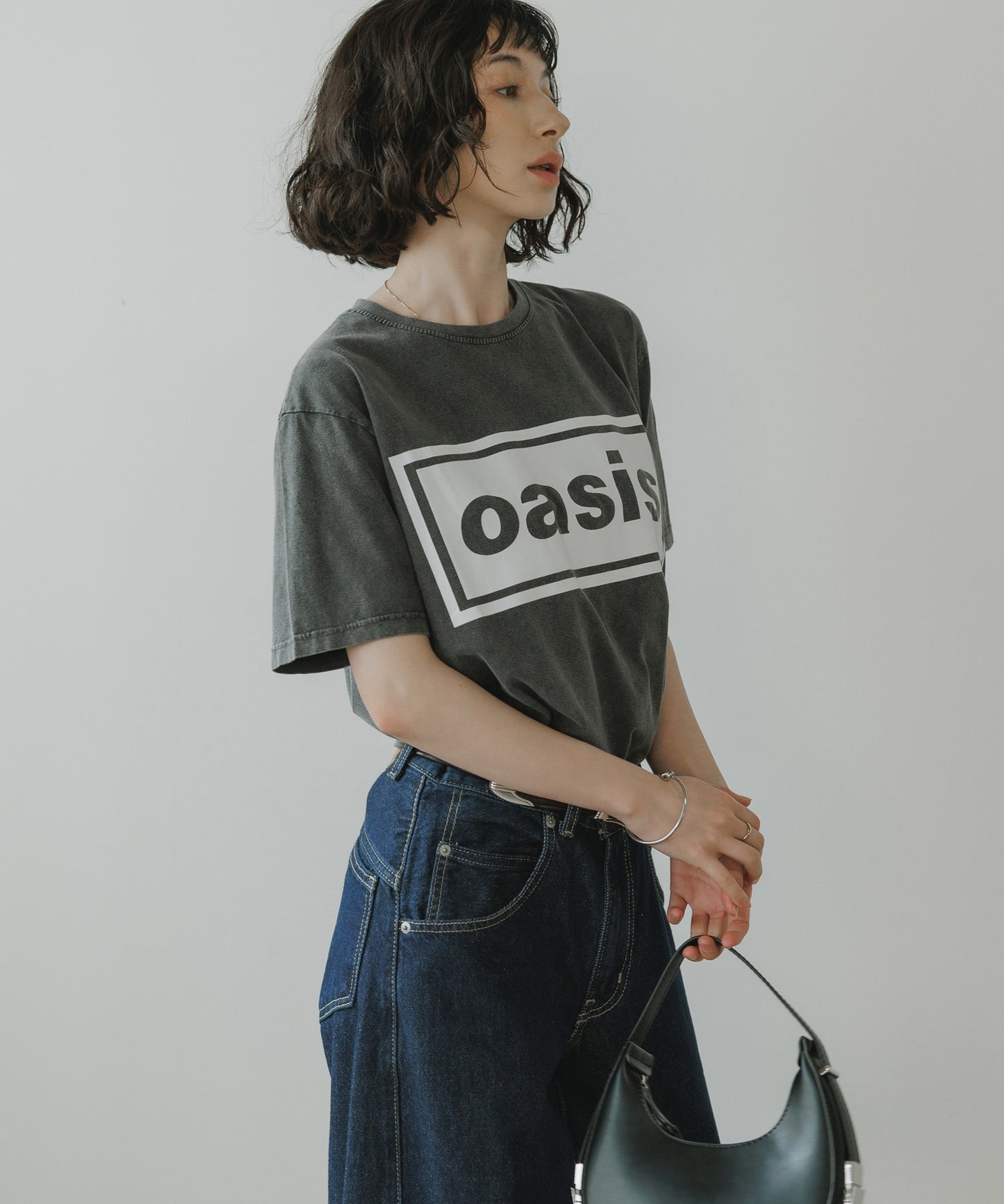 【予約販売】Oasis / オアシス プリントデザイン クルーネックＴシャツ メンズ バンドＴ （6月中旬頃発送予定)