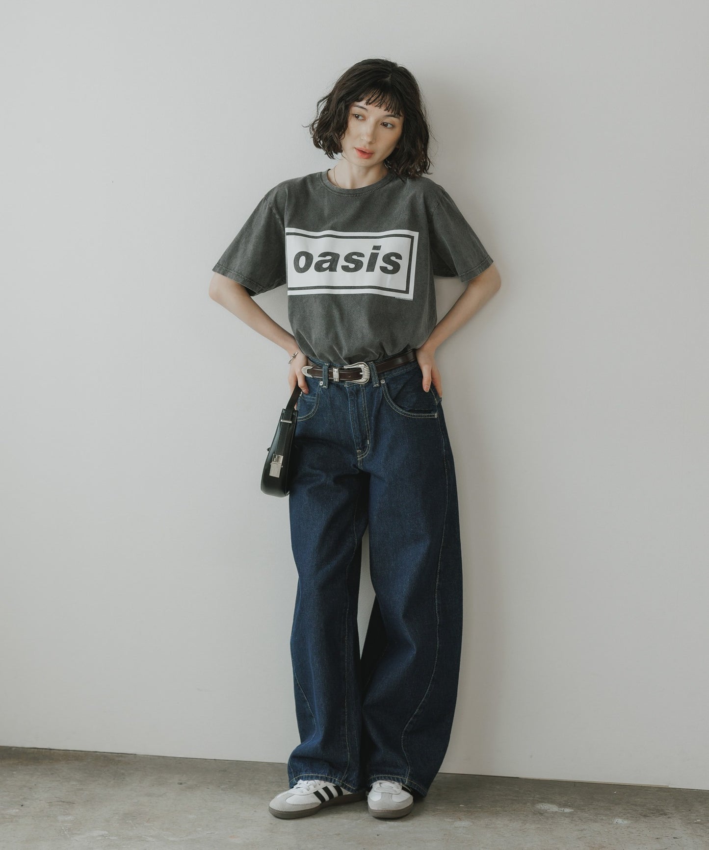 【予約販売】Oasis / オアシス プリントデザイン クルーネックＴシャツ メンズ バンドＴ （6月中旬頃発送予定)