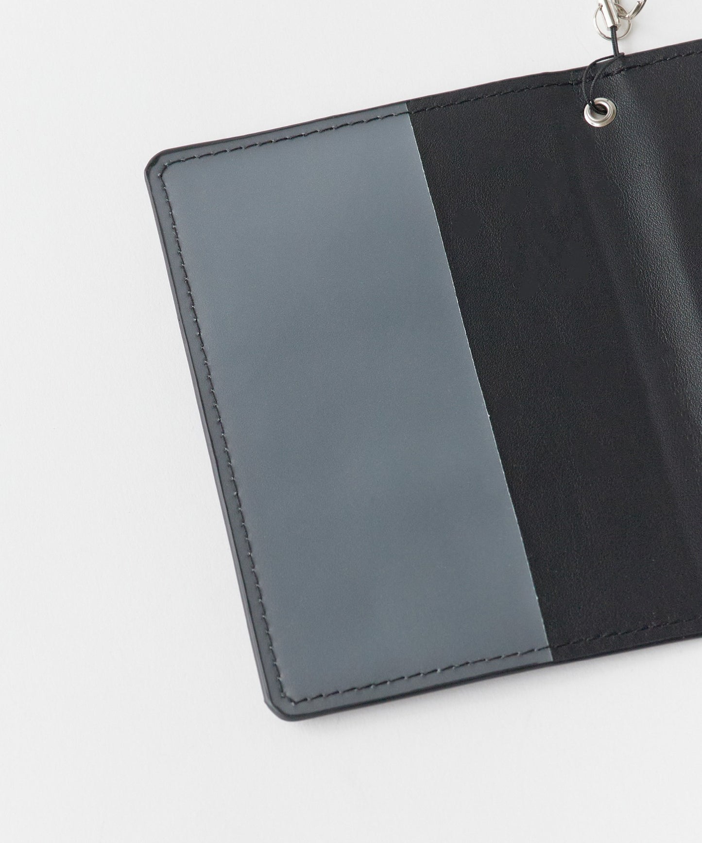 Paprika Synthetic Leather Passport Case パプリカ シンセティックレザー パスポートケース 【9月下旬お届け予定】