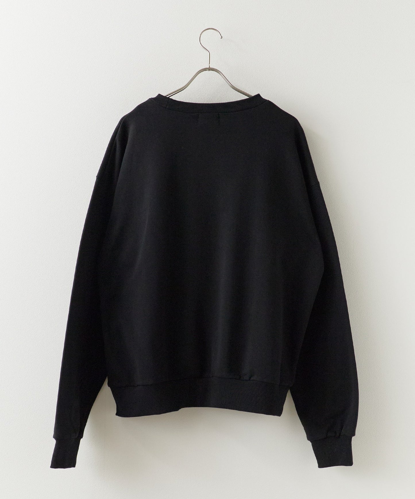 Paprika Thread-Embroidered Sweatshirt パプリカ 刺繍入りスウェット 【9月下旬お届け予定】