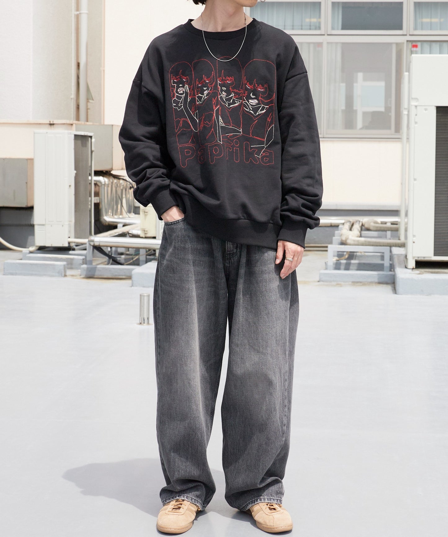 Paprika Thread-Embroidered Sweatshirt パプリカ 刺繍入りスウェット 【9月下旬お届け予定】