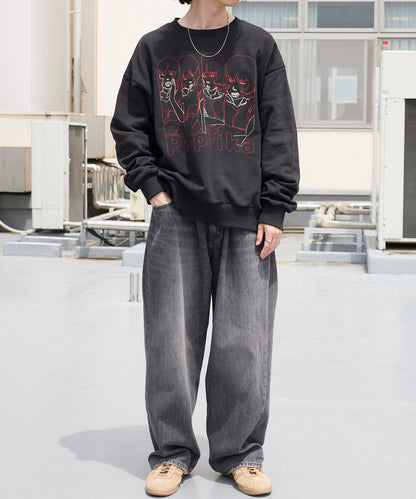 Paprika Thread-Embroidered Sweatshirt パプリカ 刺繍入りスウェット 【9月下旬お届け予定】