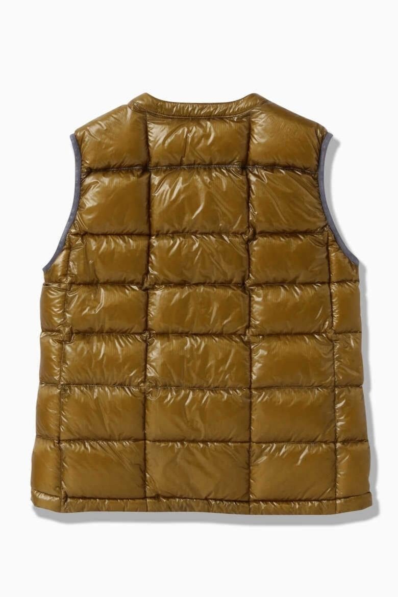 and wander / Diamond Stitch Down Vest