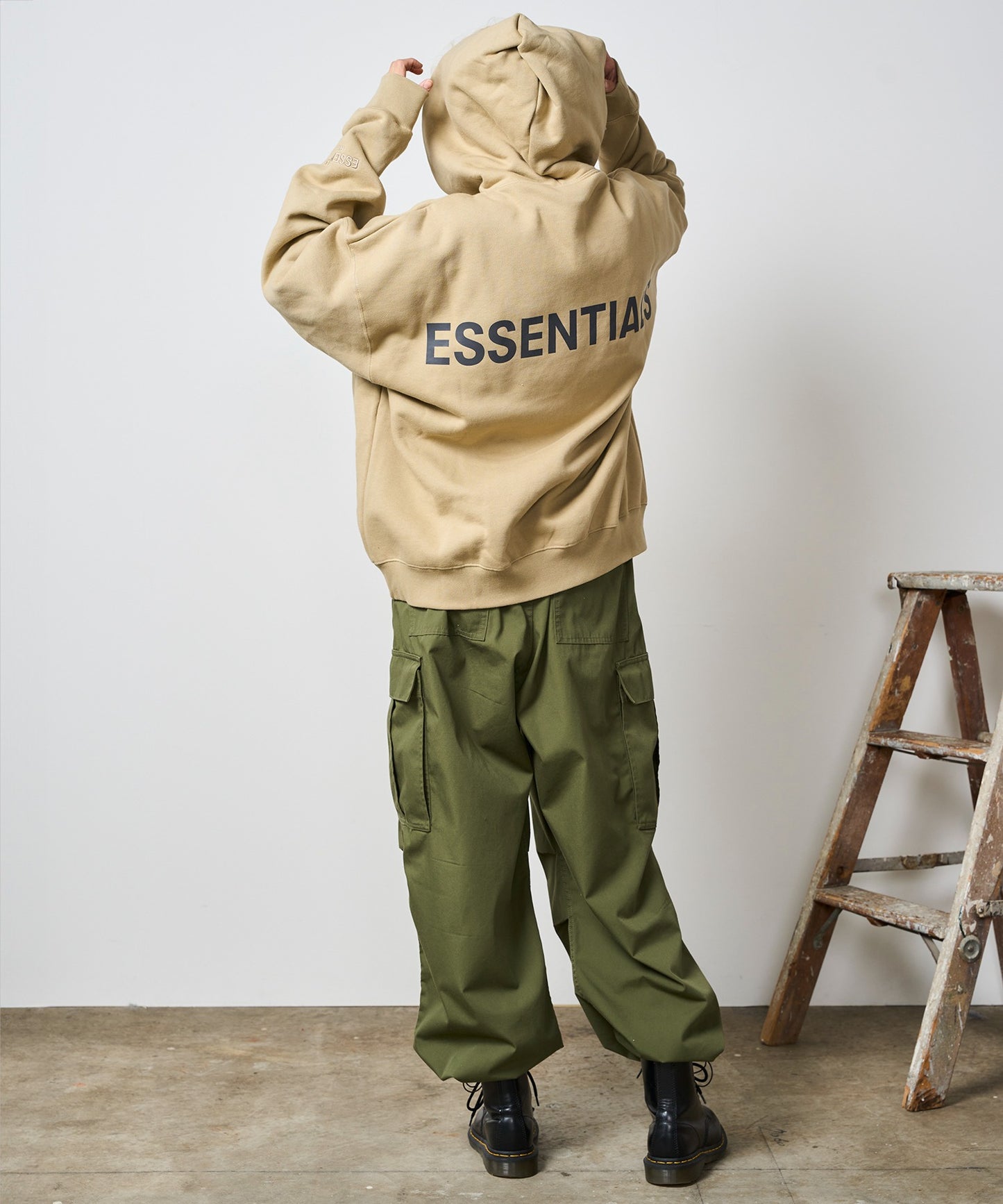 FOG ESSENTIALS / Pullover Hoodie RLCT LOGO