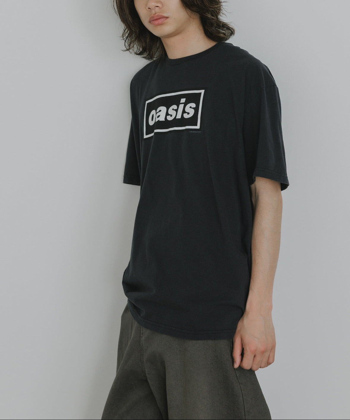 THRIFTY LOOK / OASIS DECCA LOGO TEE