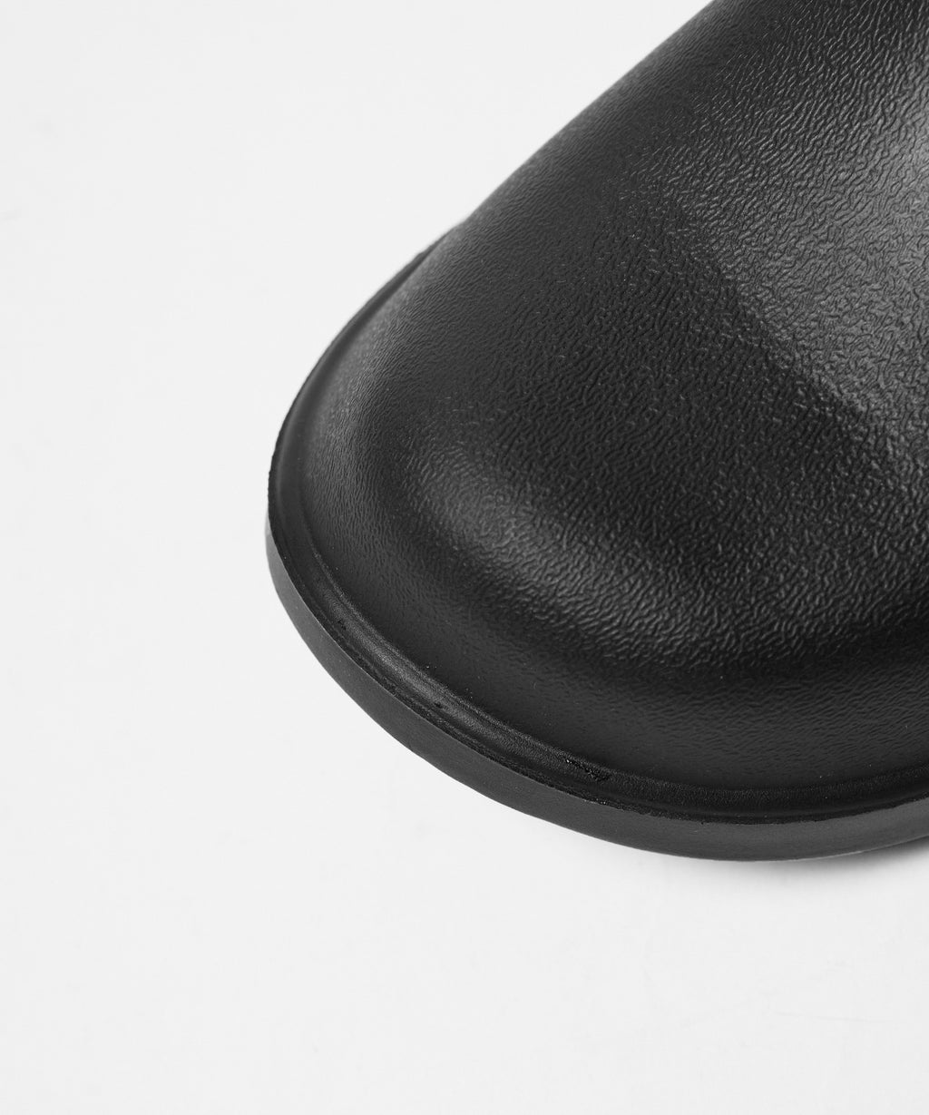 OOFOS / OOcloog ウークロッグ