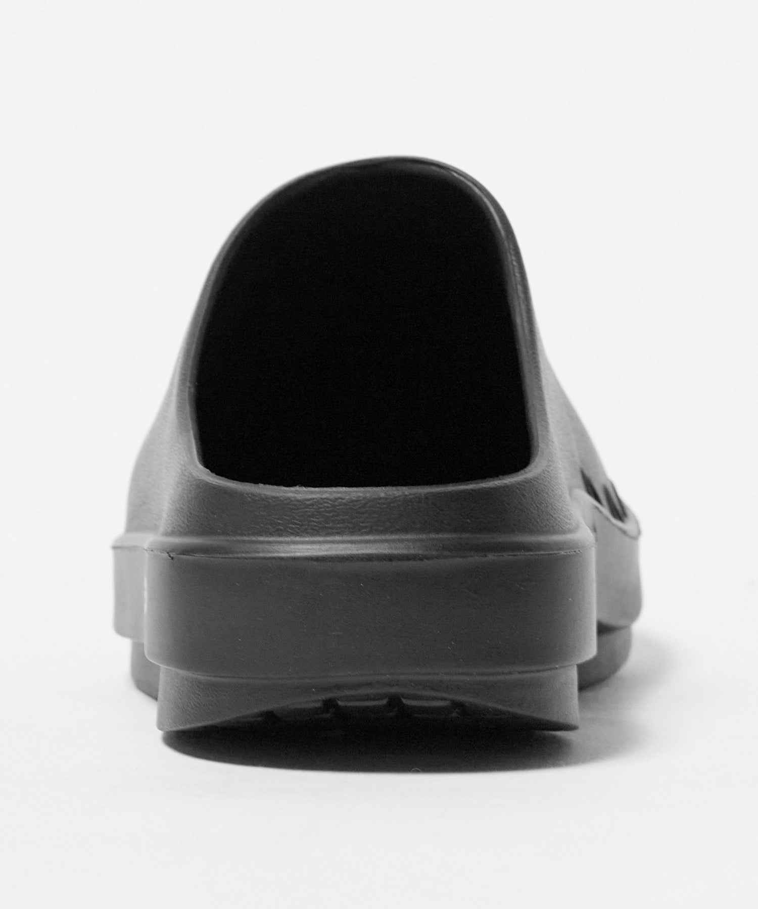 OOFOS / OOcloog ウークロッグ