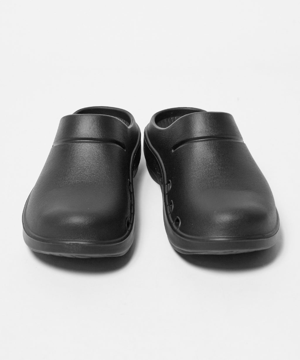 OOFOS / OOcloog ウークロッグ