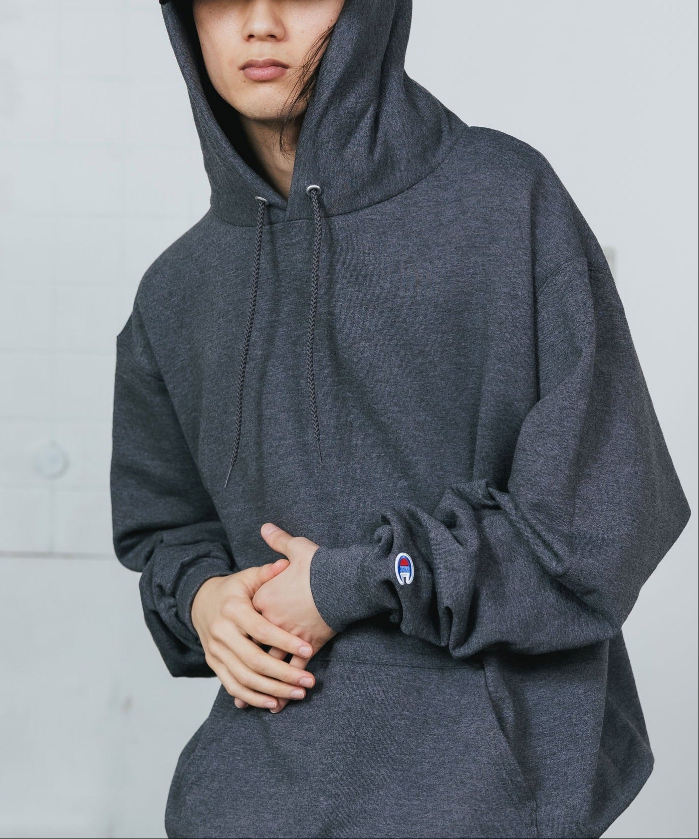 Champion / SWEAT HOODED