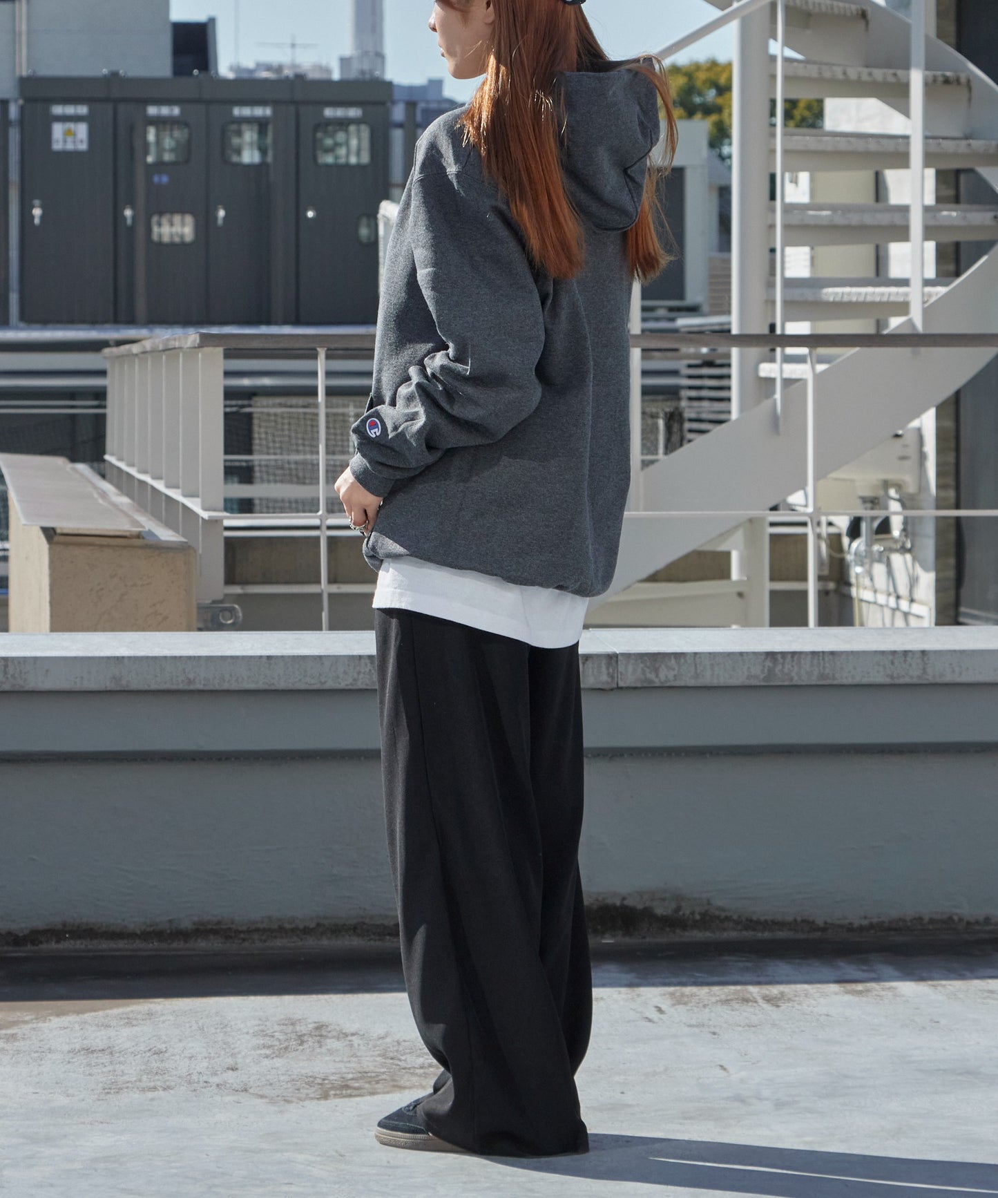 Champion / SWEAT HOODED