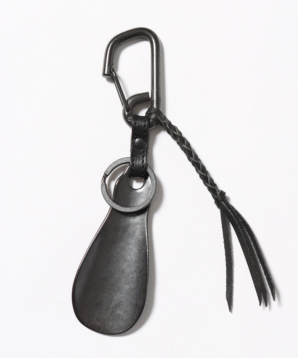 MR.OLIVE / OLISHED STEER LEATHER / BRASS SHOE HORN KEY RING