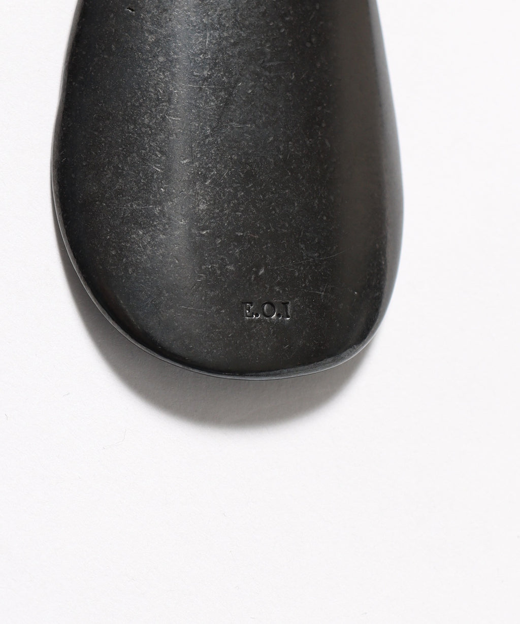 MR.OLIVE / OLISHED STEER LEATHER / BRASS SHOE HORN KEY RING